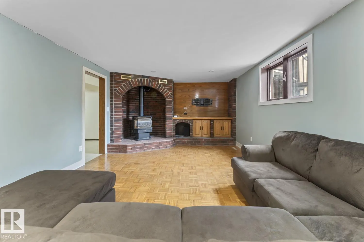 5213 56 ST