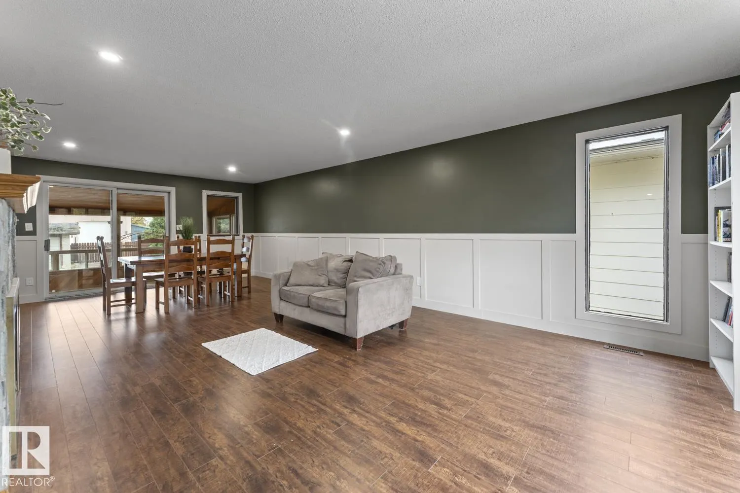 5213 56 ST