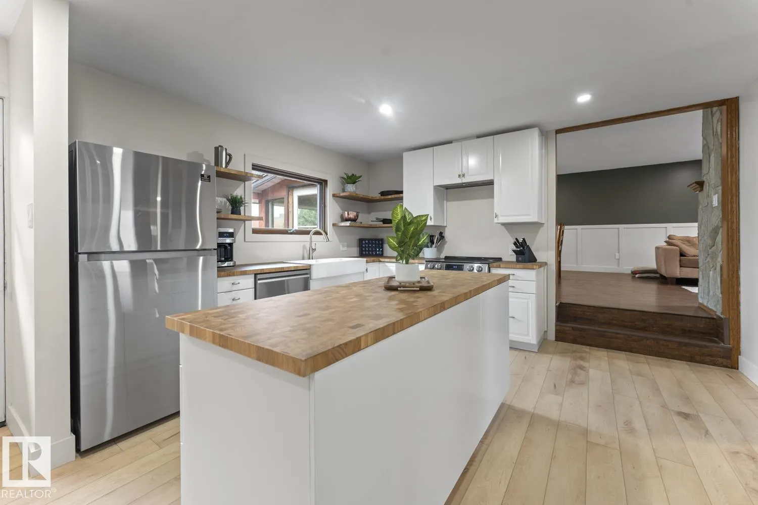 5213 56 ST