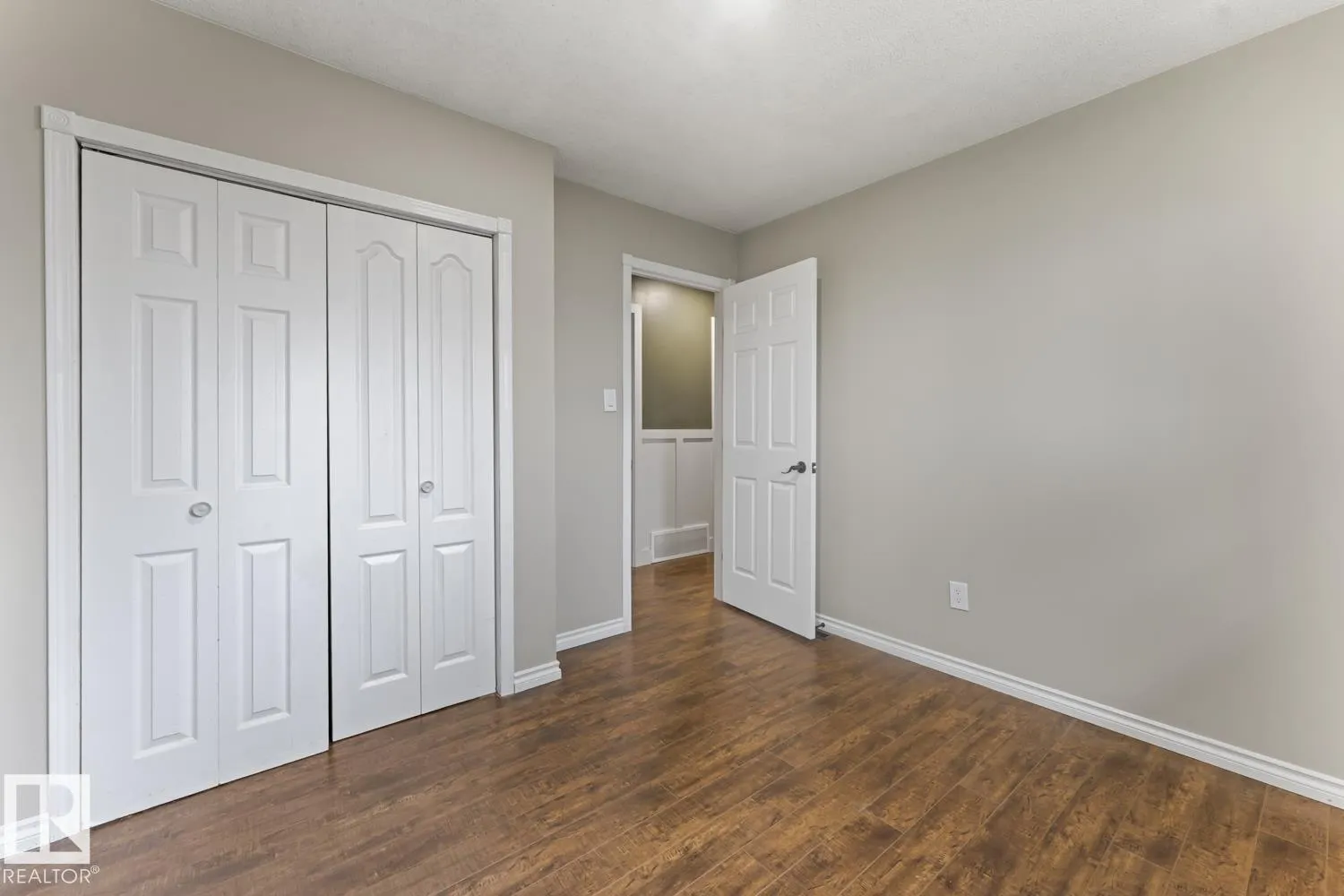 5213 56 ST