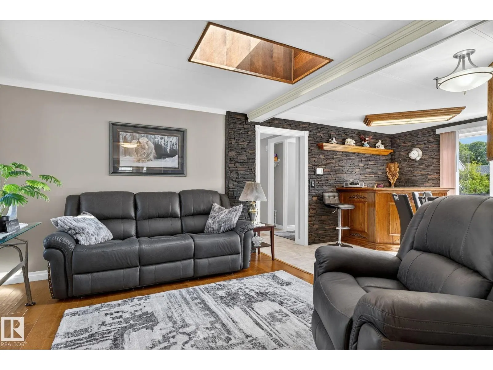 4611 48 ST