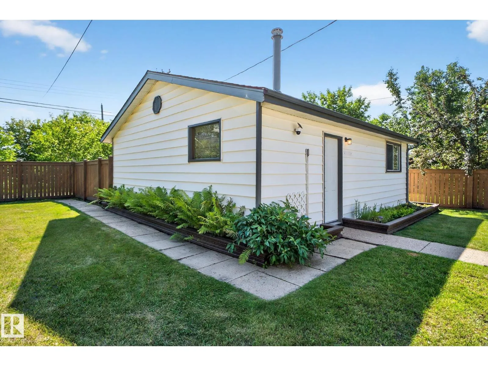 4611 48 ST
