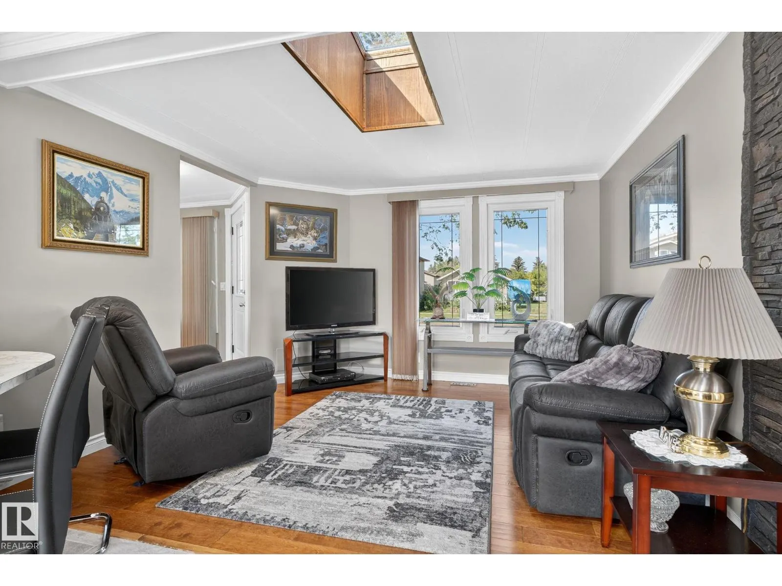 4611 48 ST