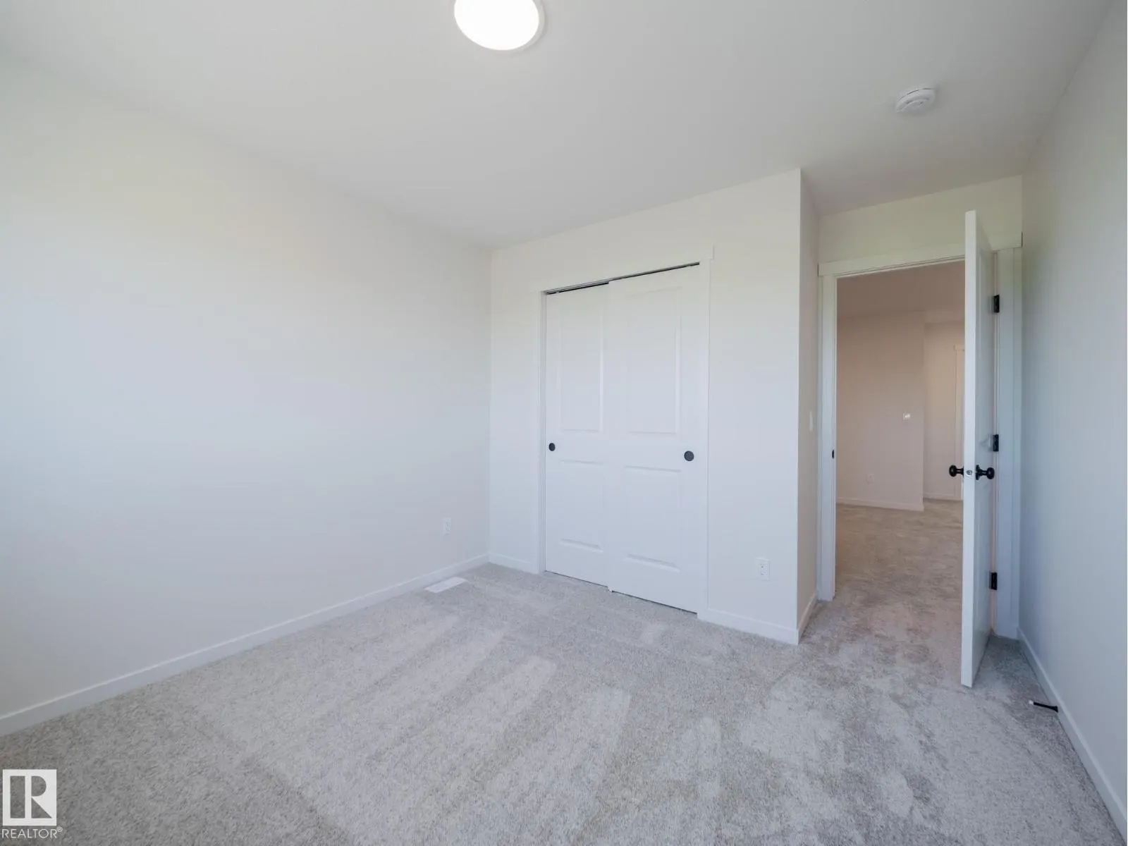 8712 224 ST NW