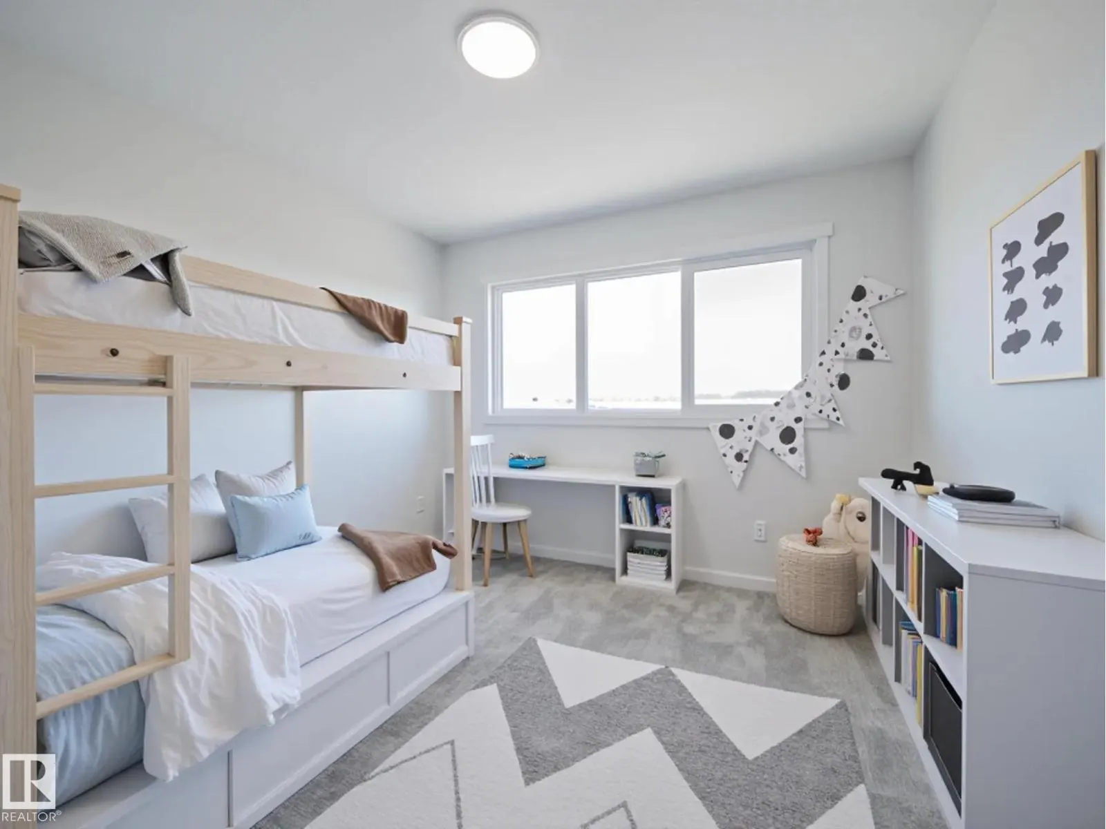 8712 224 ST NW