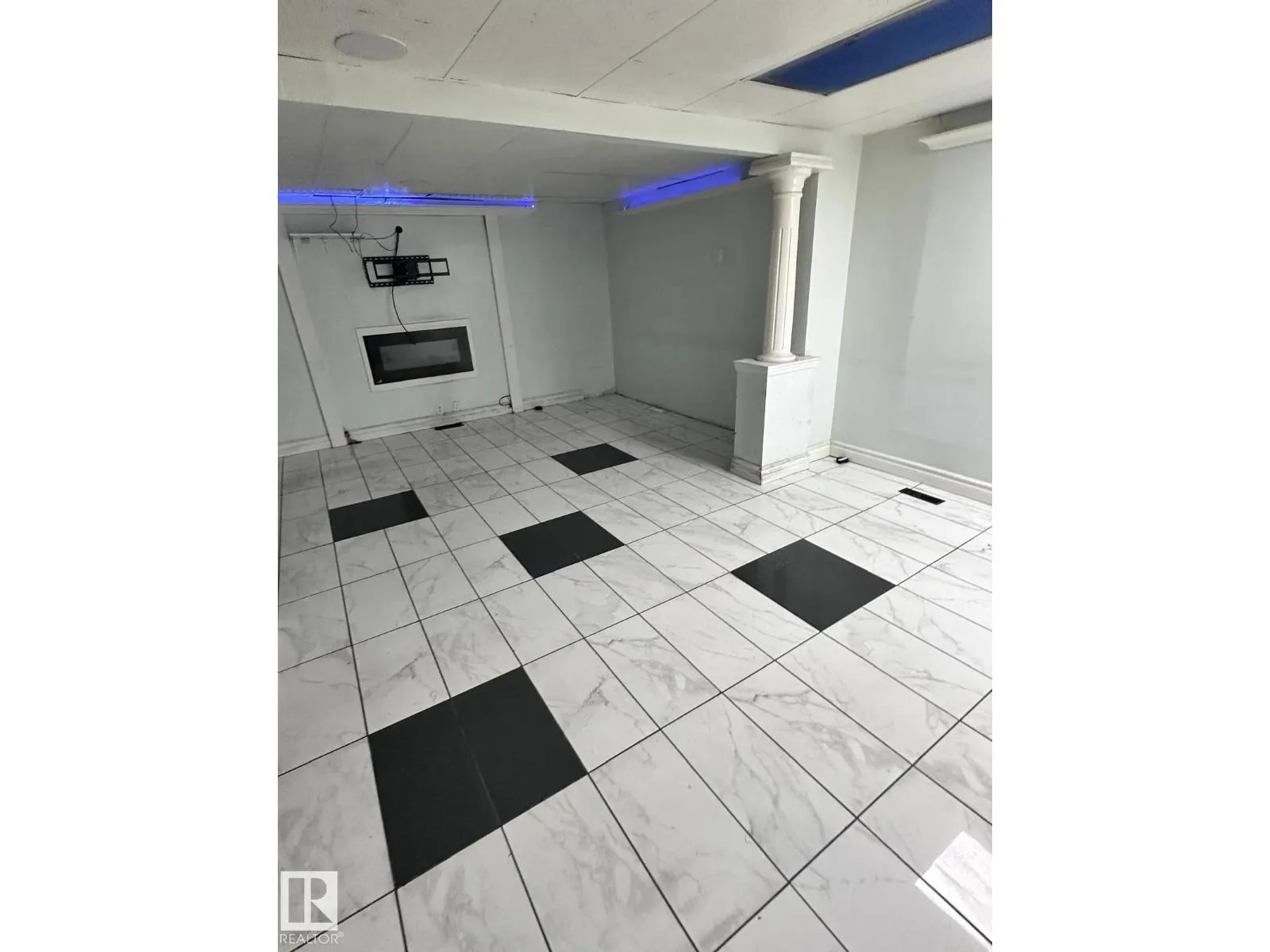 10709 105 ST NW