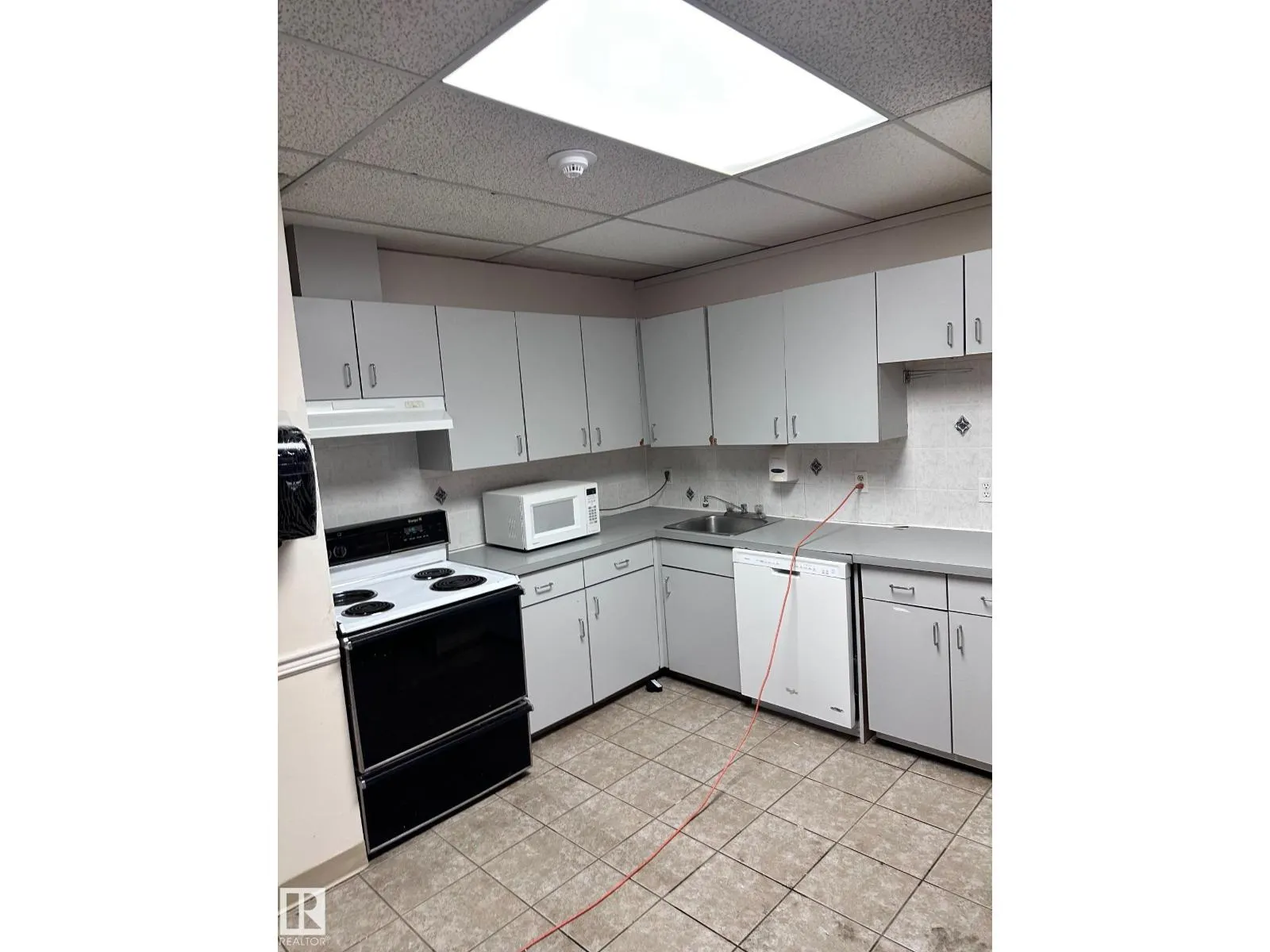 10709 105 ST NW