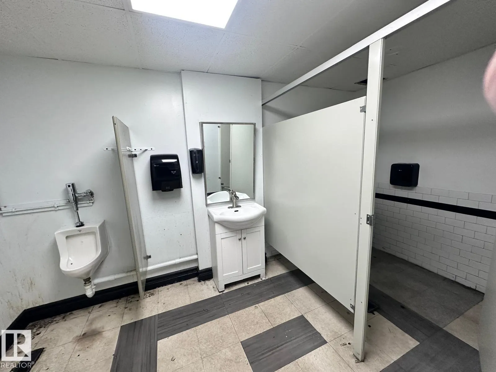 10709 105 ST NW