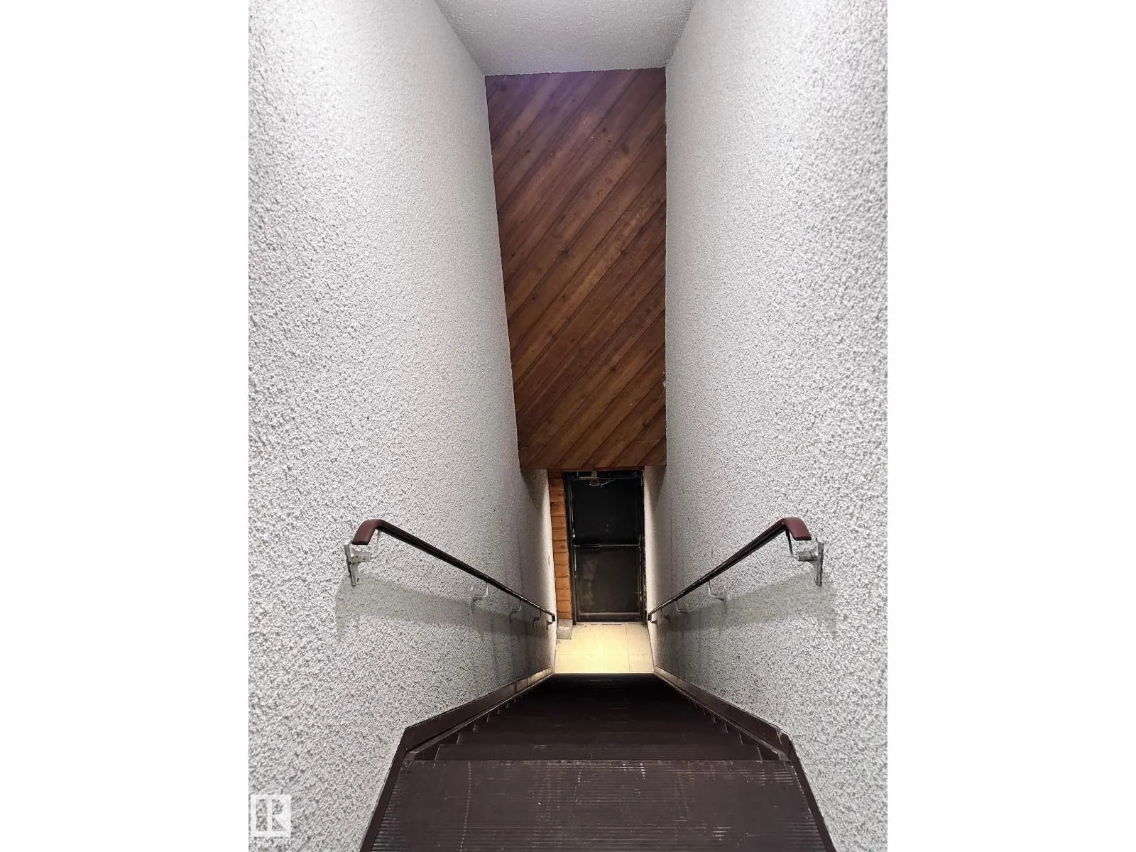 10709 105 ST NW