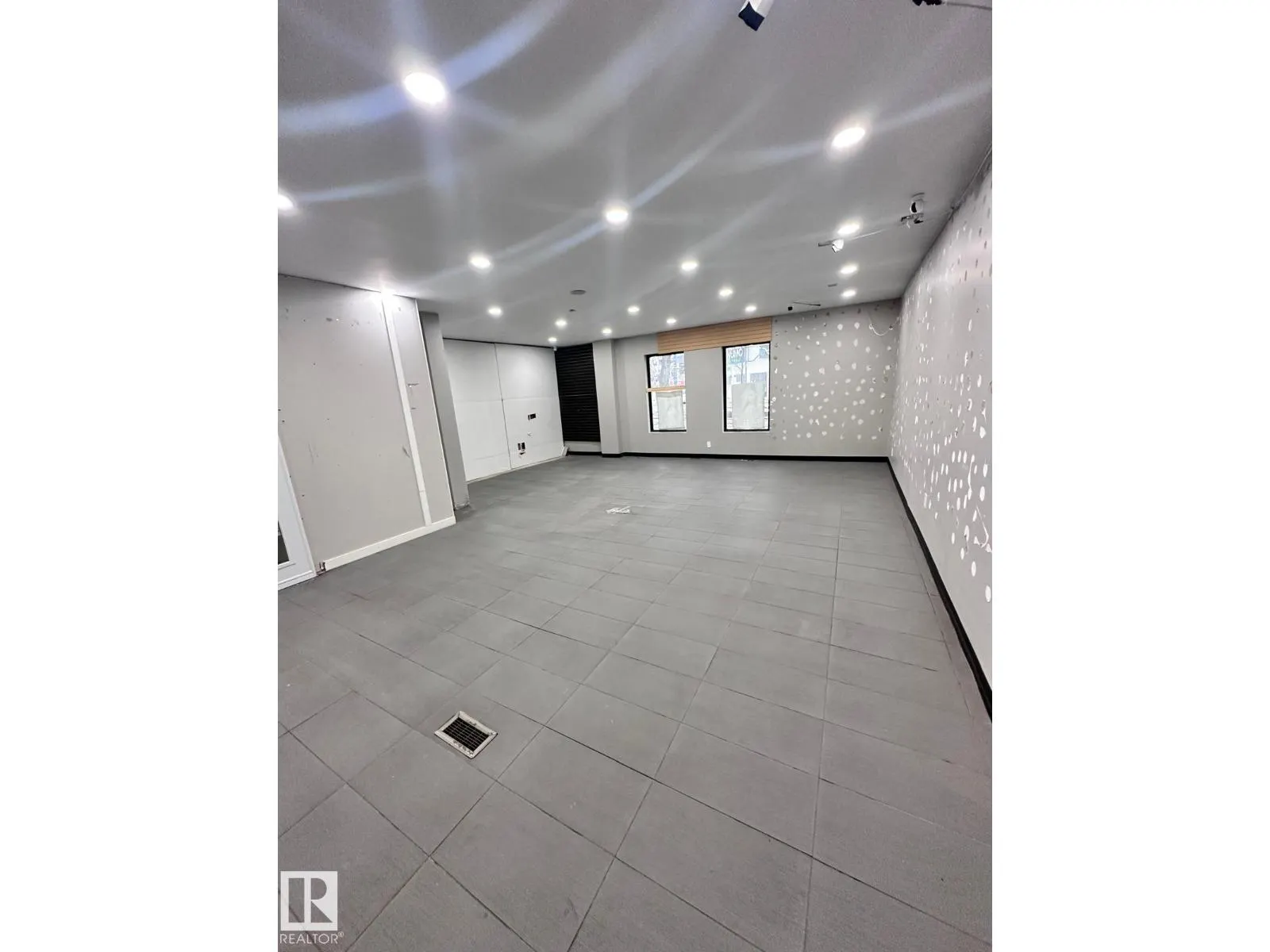 10709 105 ST NW