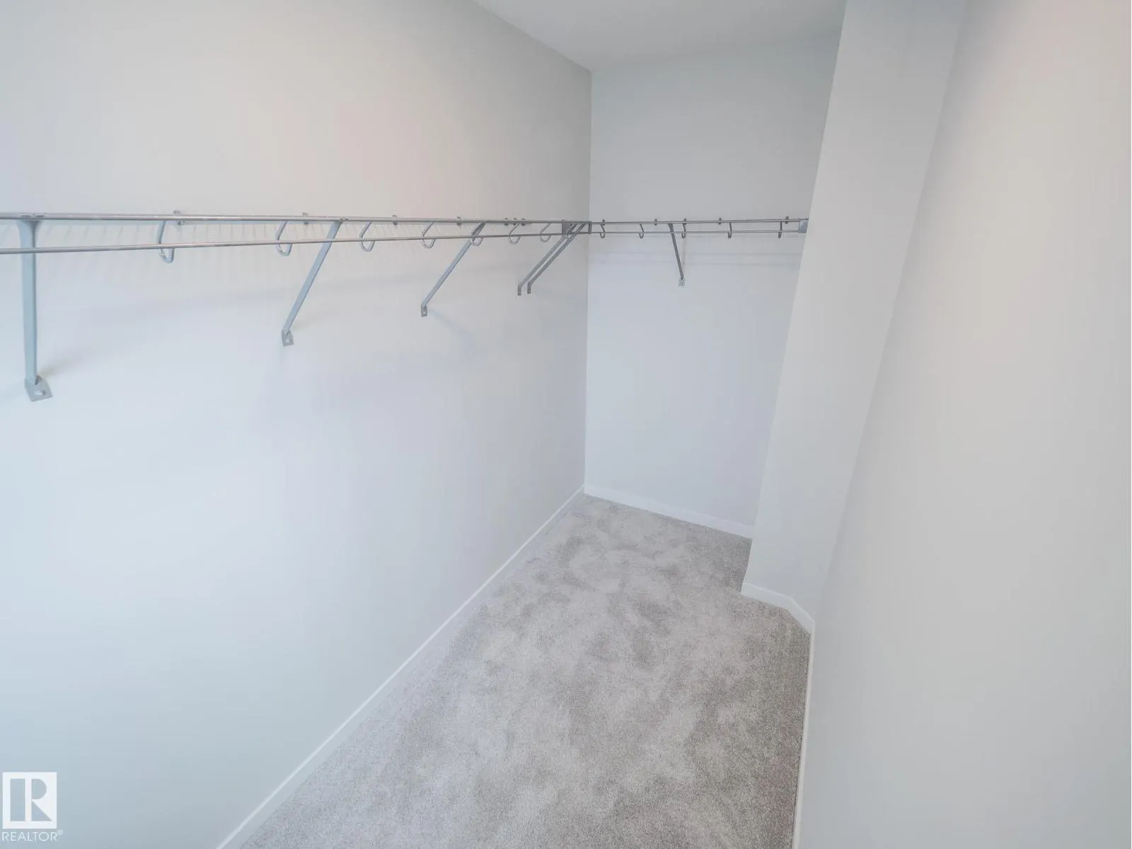 17631 70 ST NW