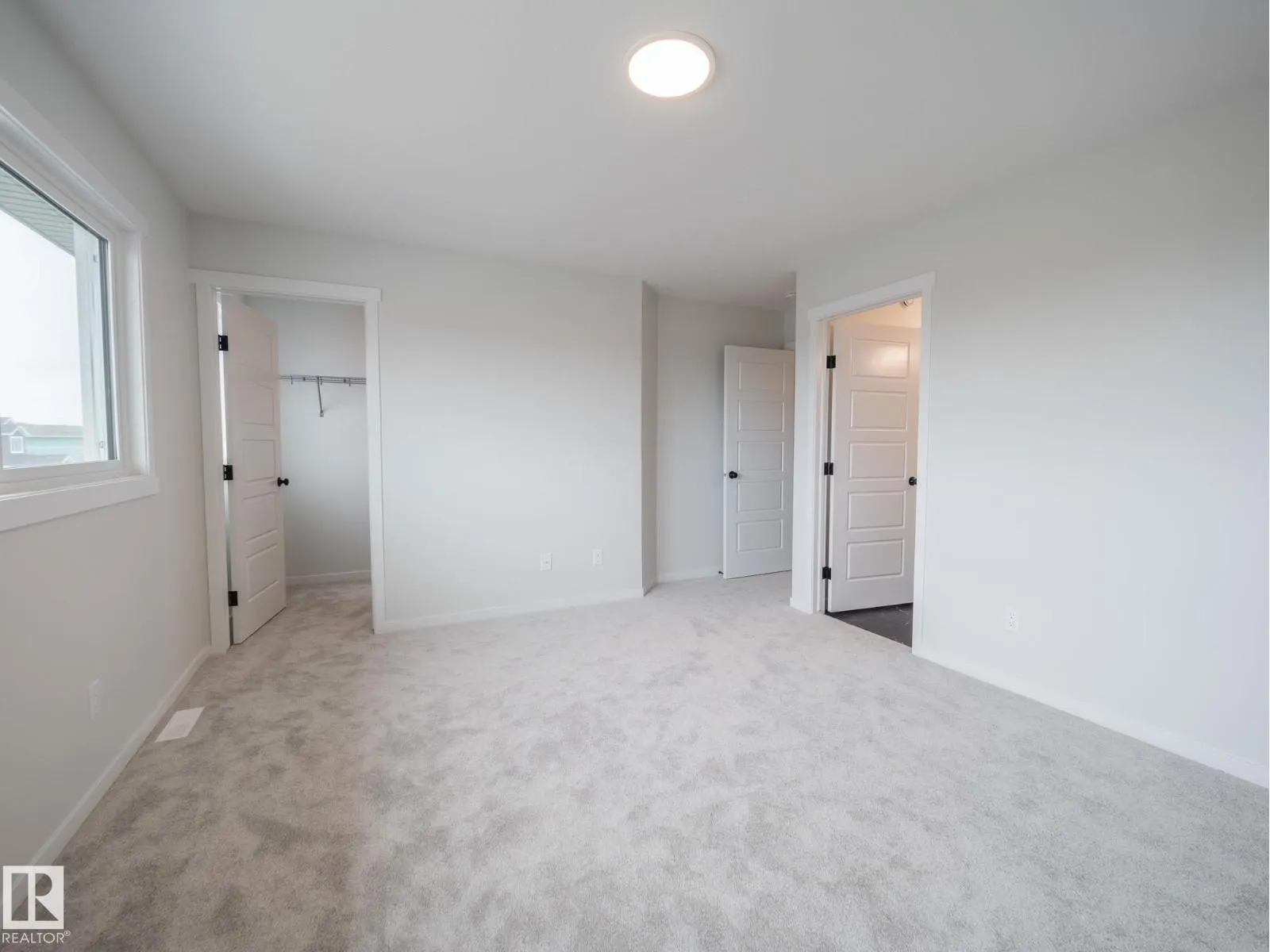 17631 70 ST NW