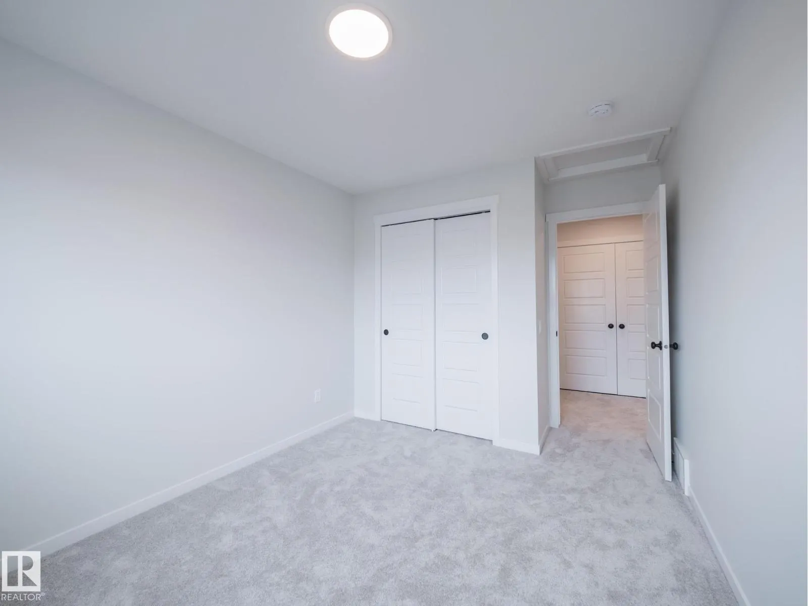 17631 70 ST NW
