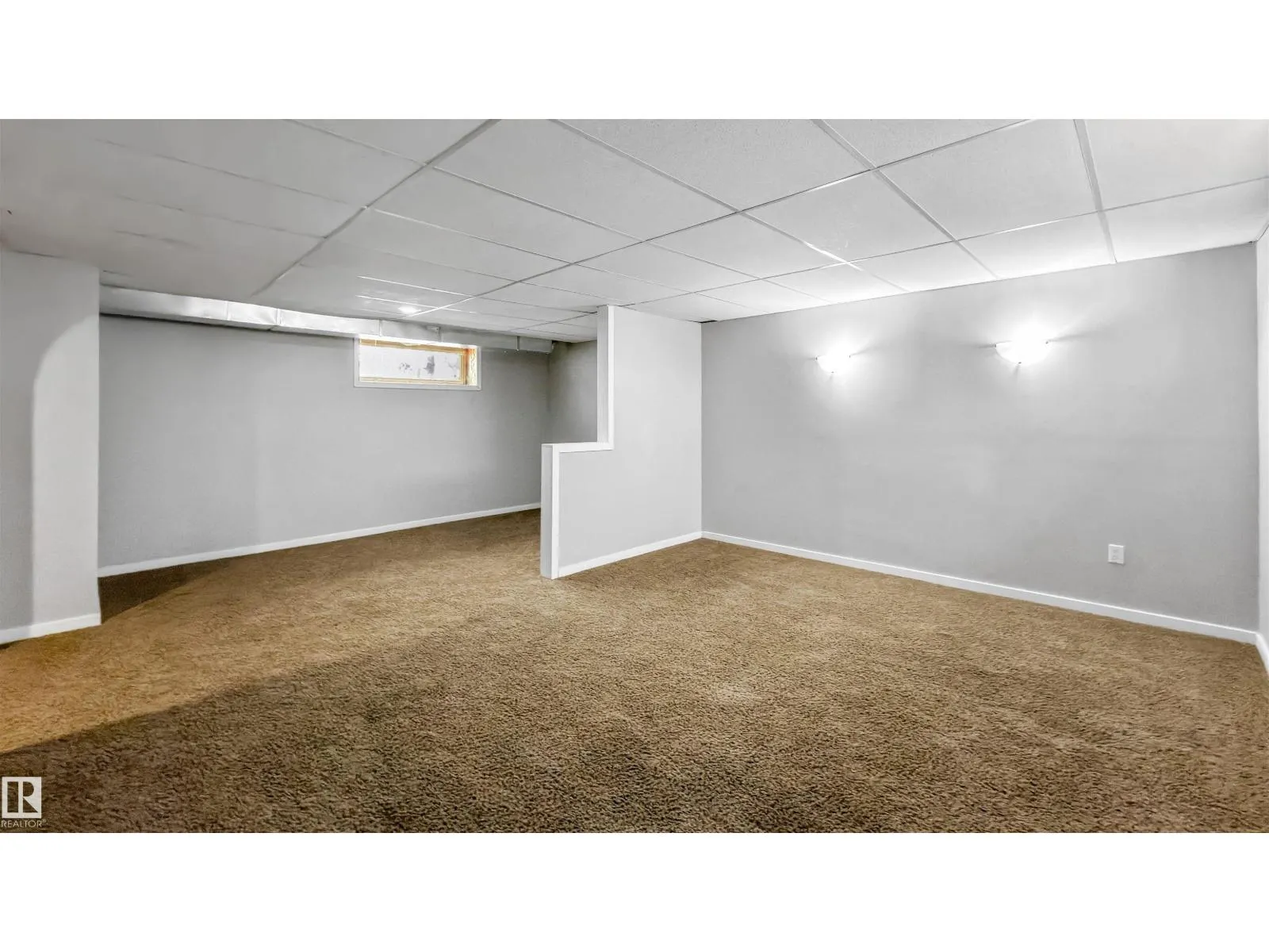 806 HIGHWOOD BV