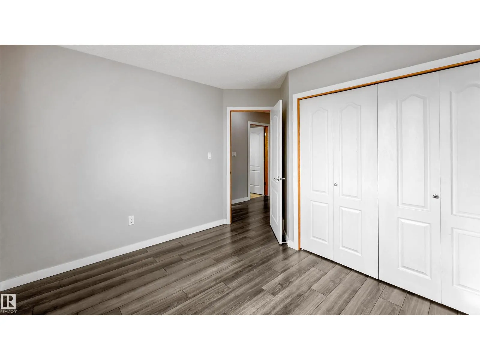 806 HIGHWOOD BV