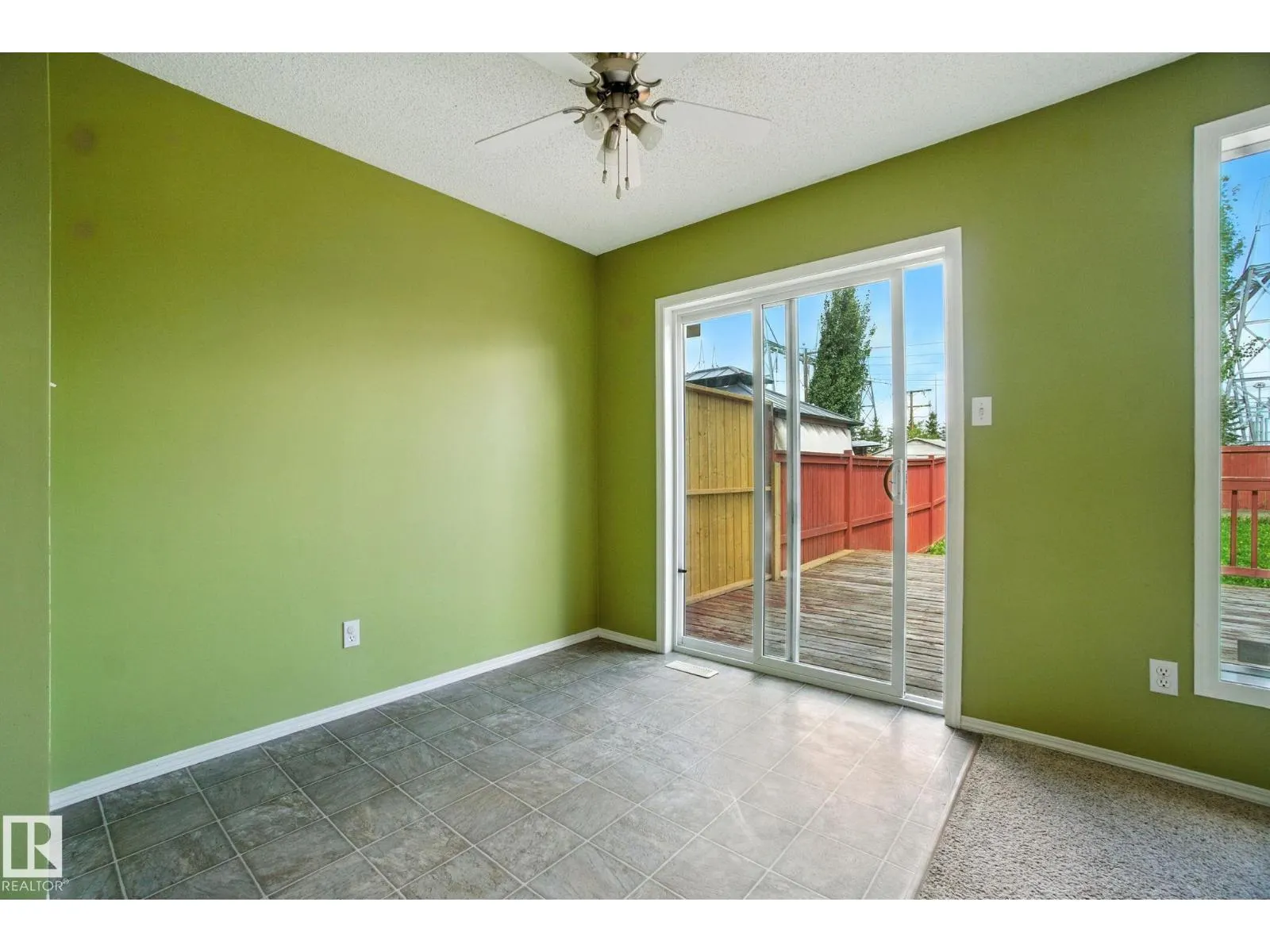 8016 2 AV SW