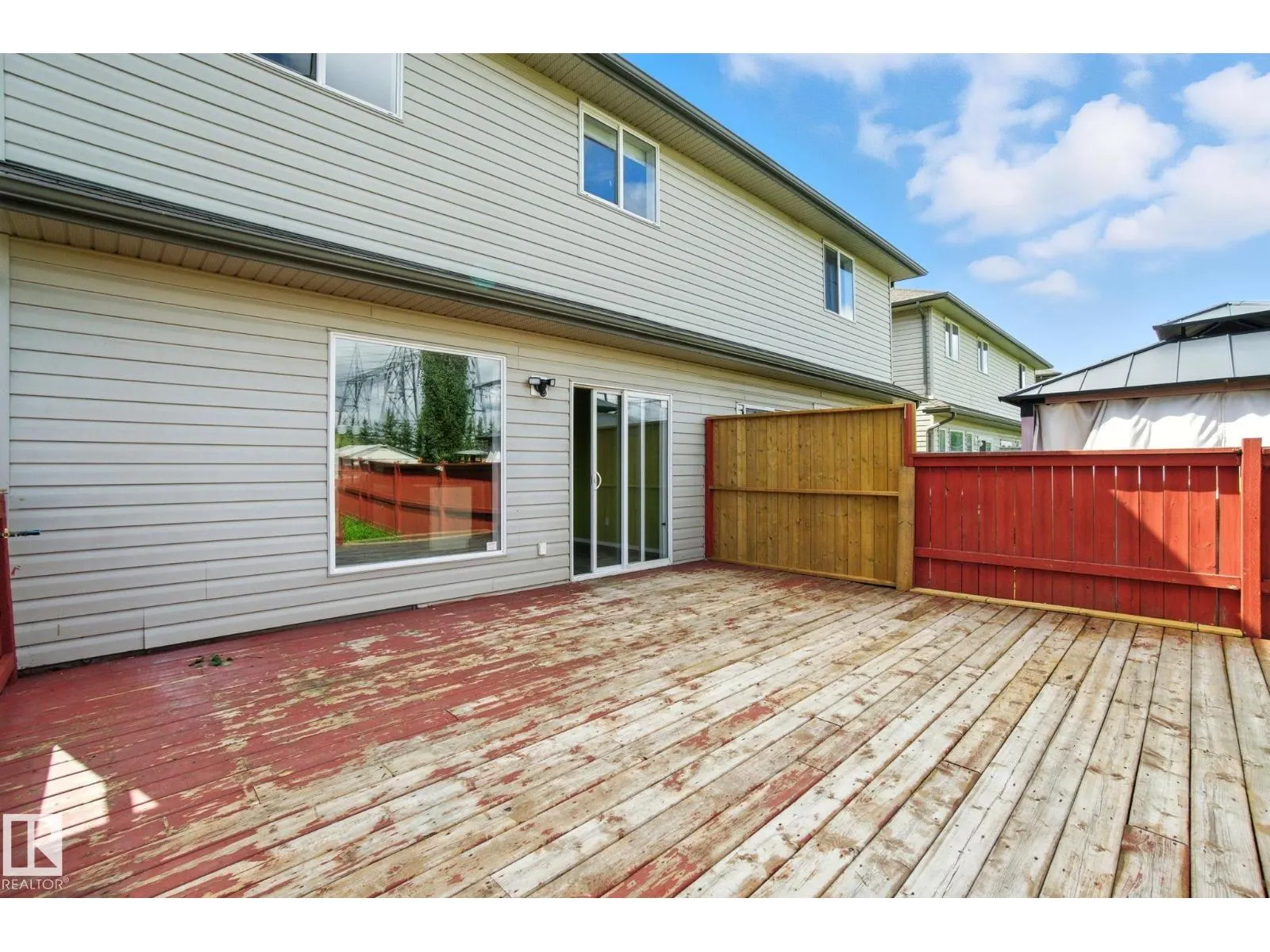 8016 2 AV SW