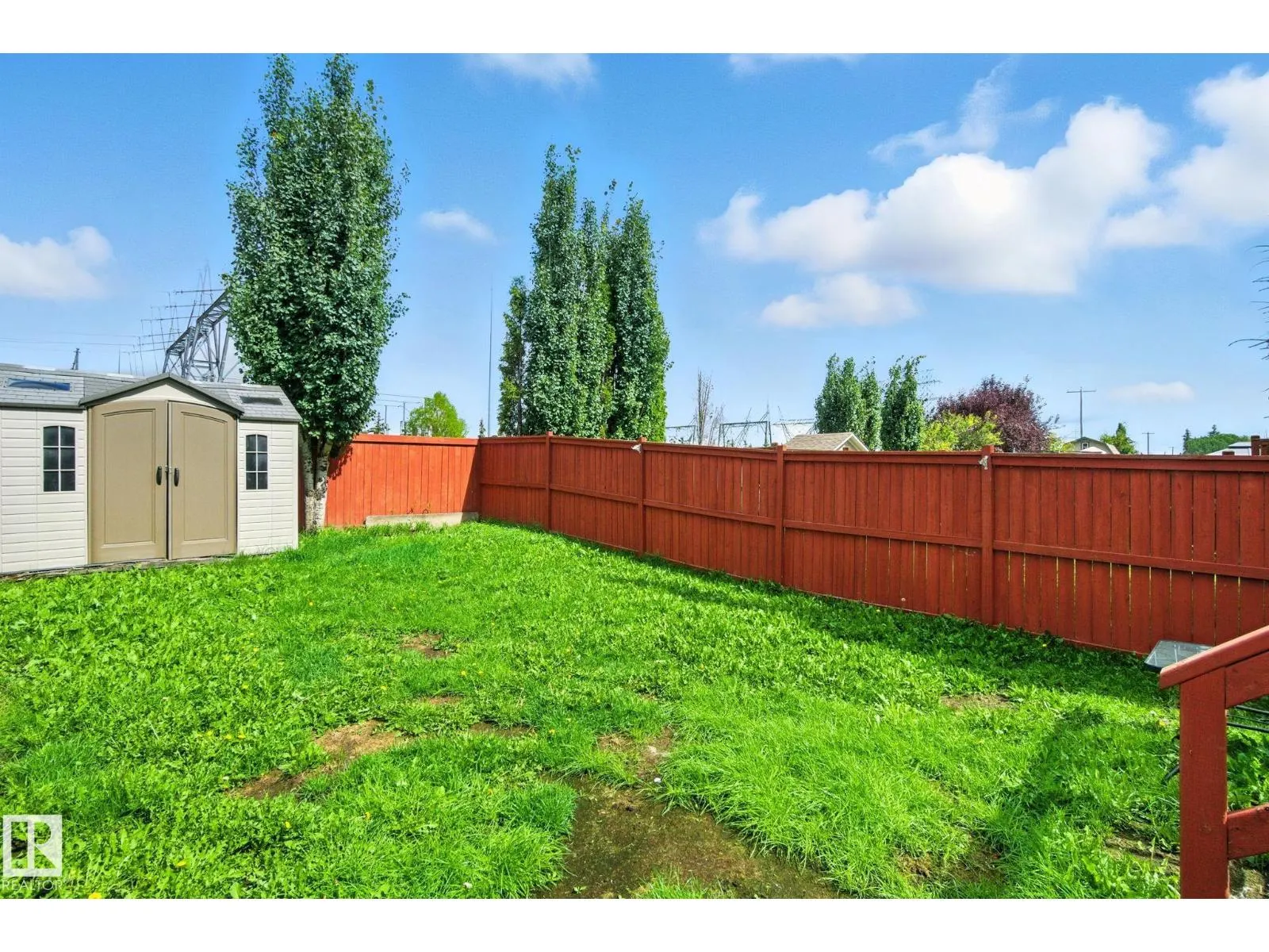 8016 2 AV SW