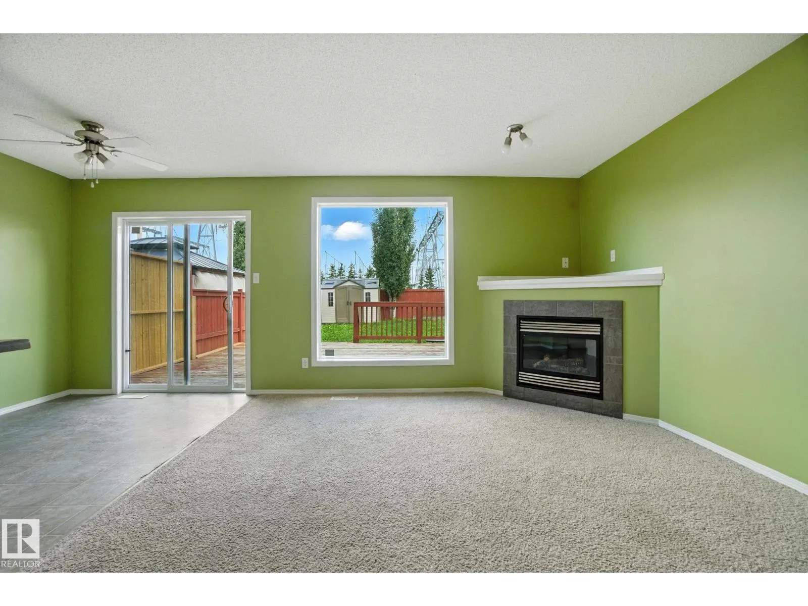 8016 2 AV SW