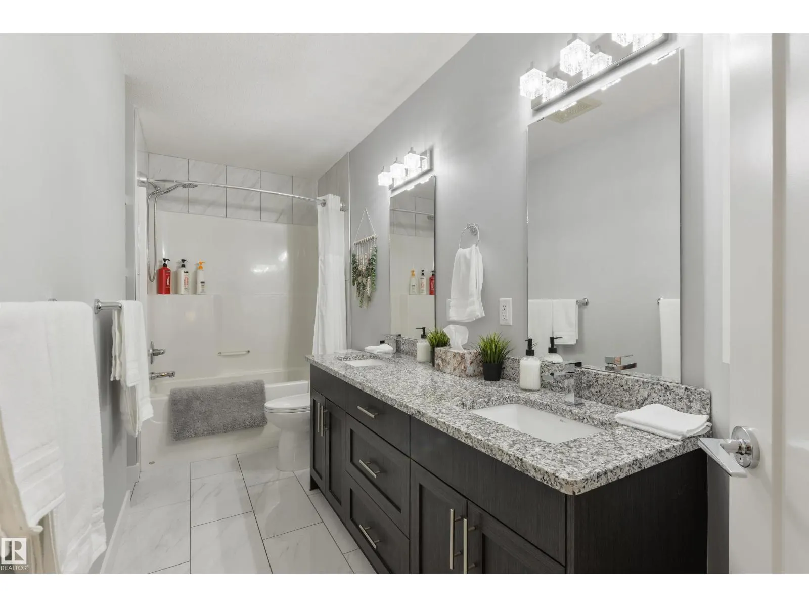 10511 154 ST NW