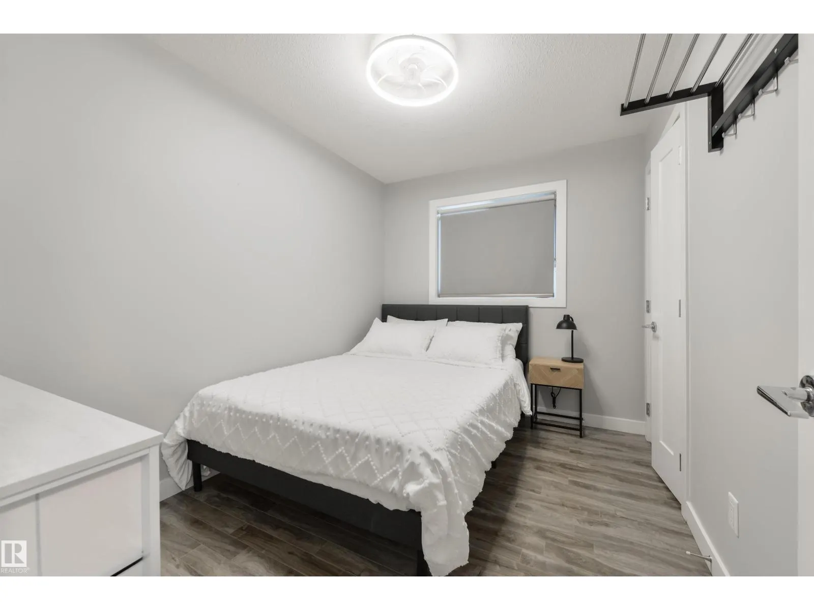 10511 154 ST NW