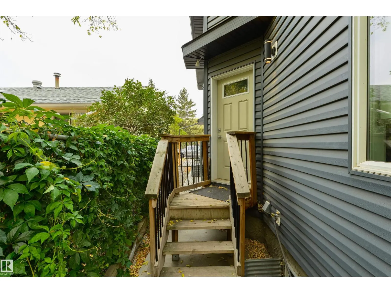 10511 154 ST NW