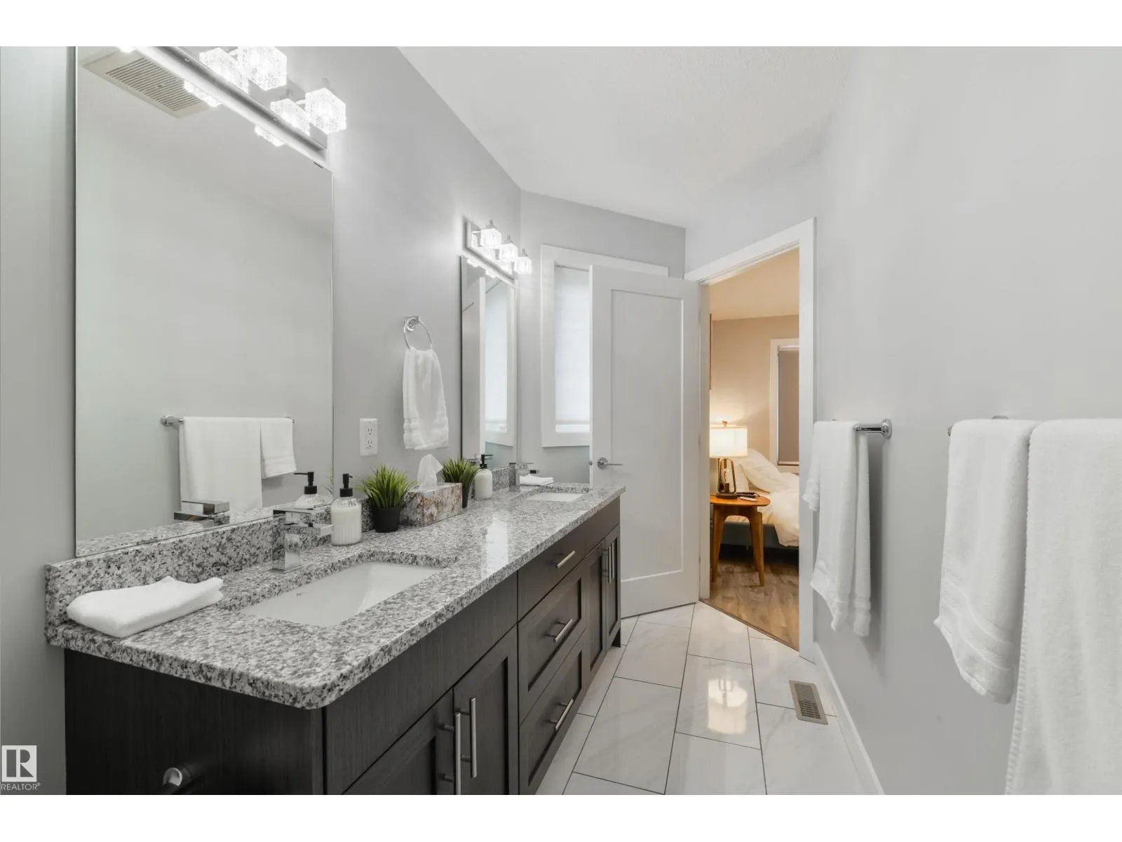 10511 154 ST NW