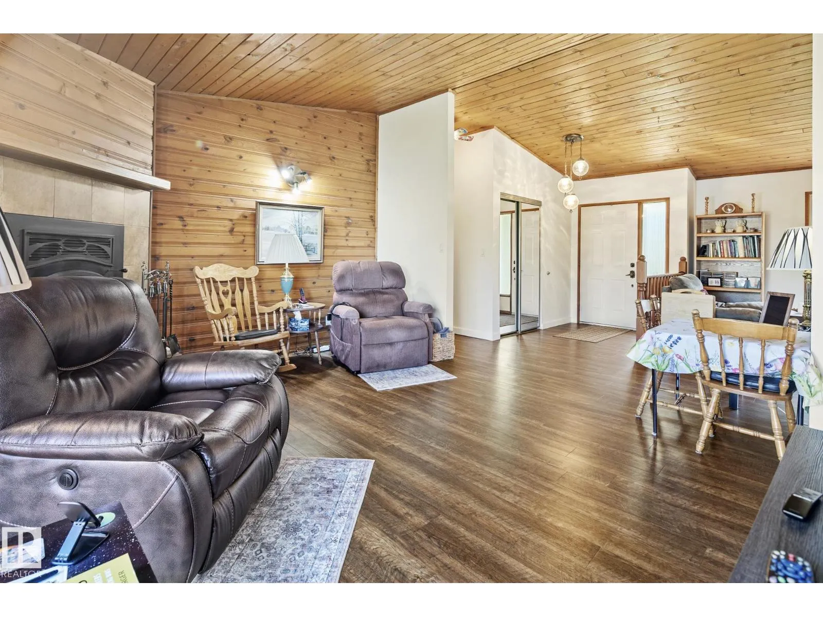 #19 56420 RGE ROAD 231