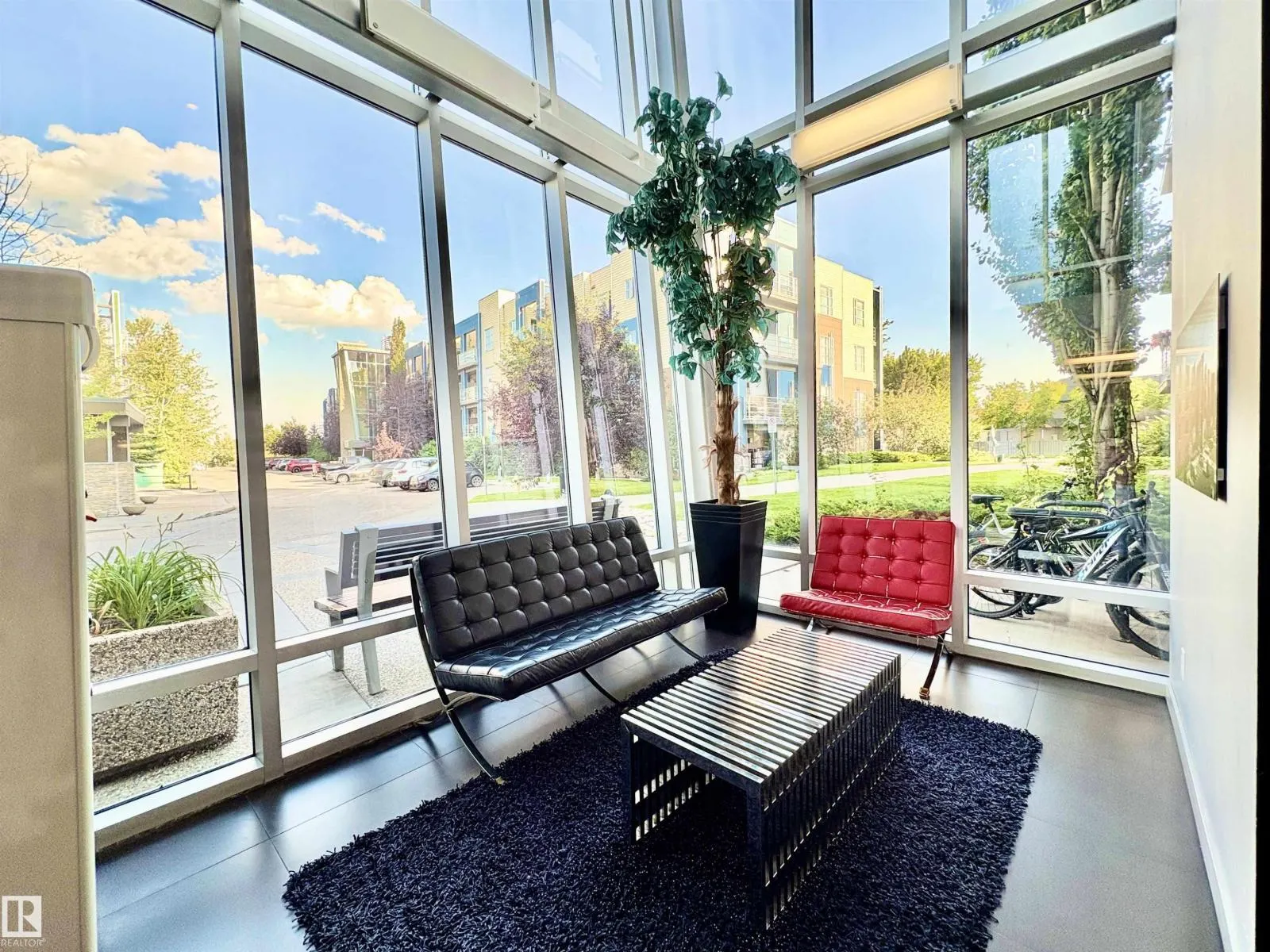 #106 2590 ANDERSON WY SW