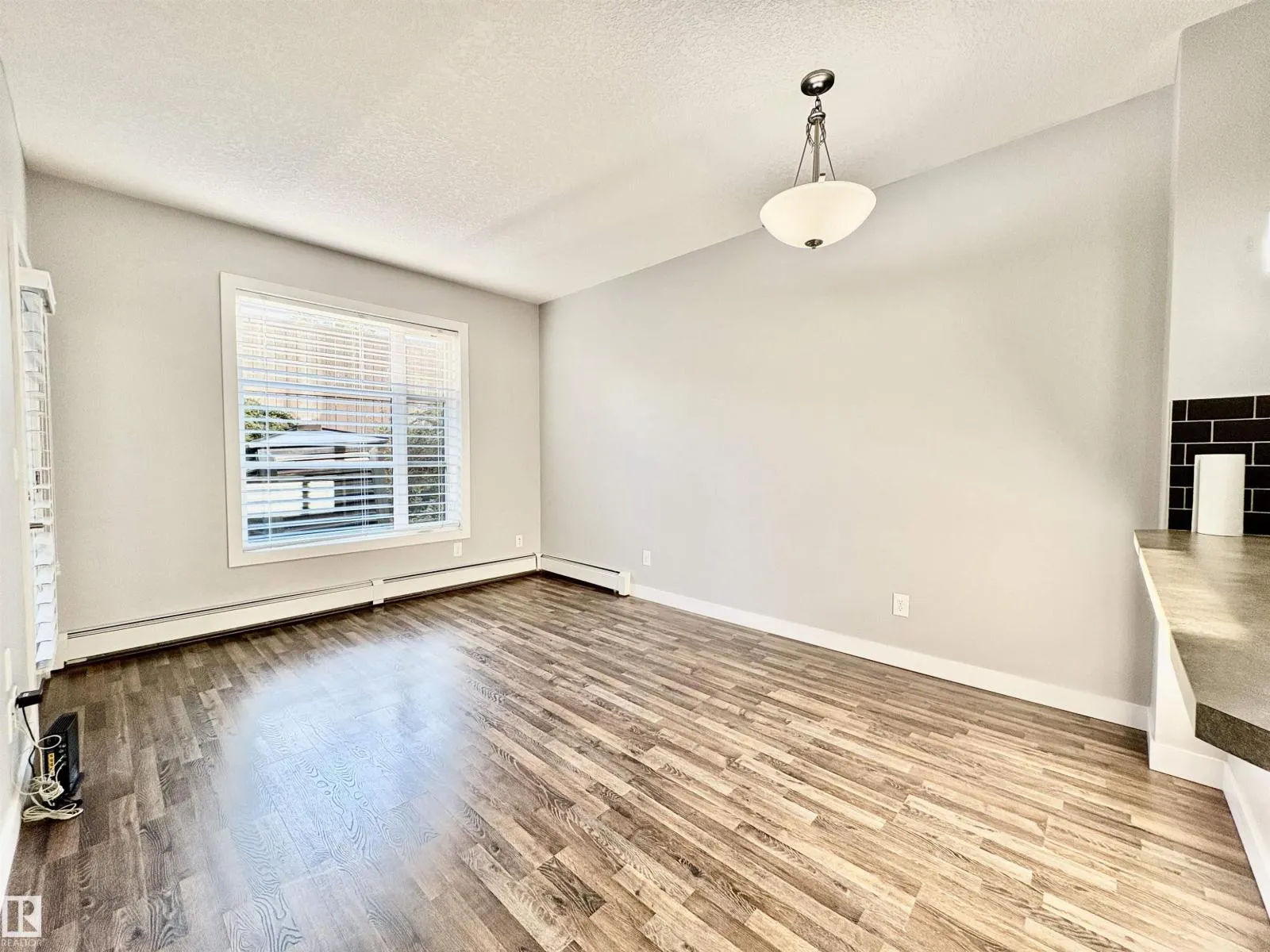 #106 2590 ANDERSON WY SW