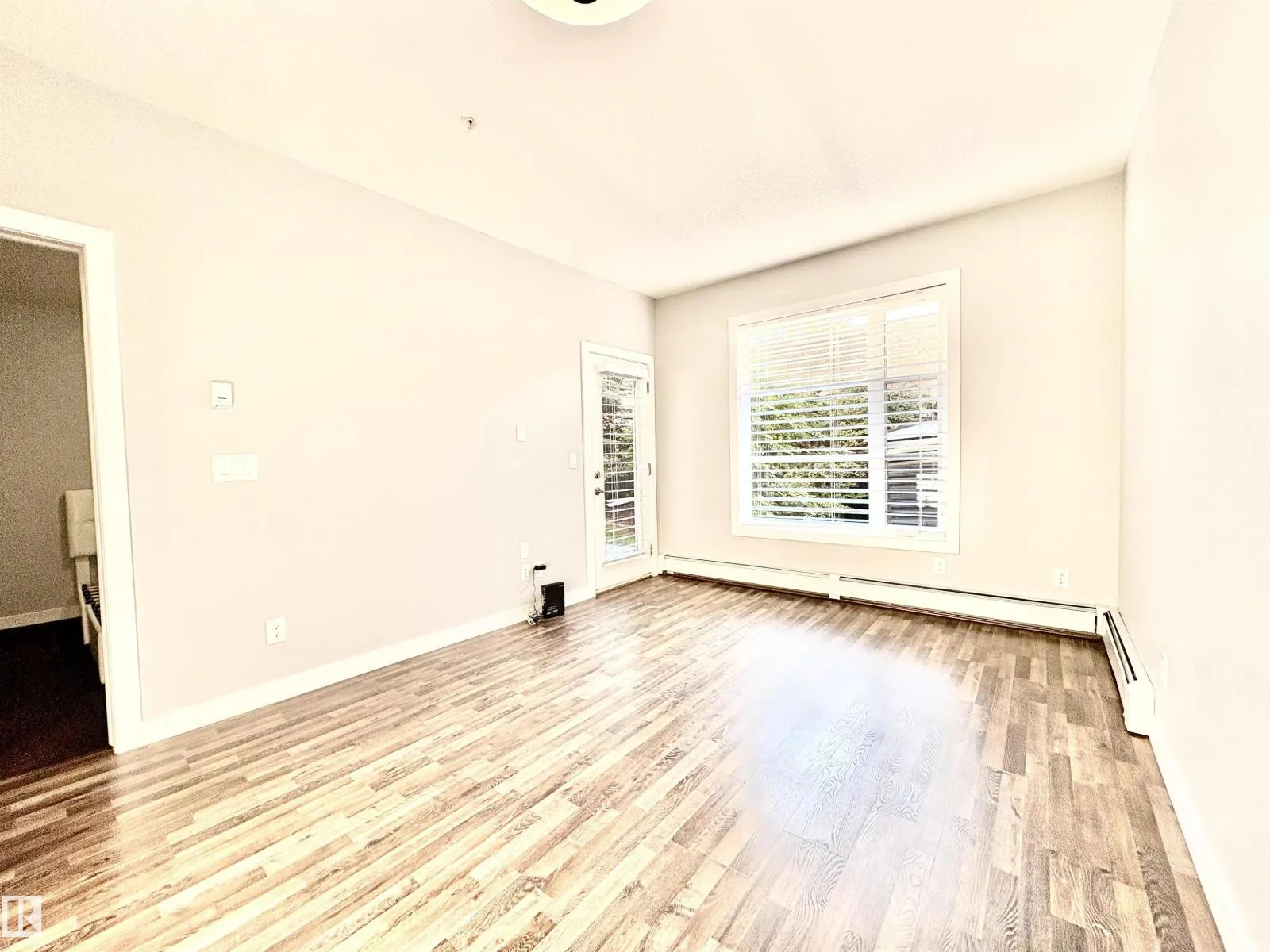#106 2590 ANDERSON WY SW
