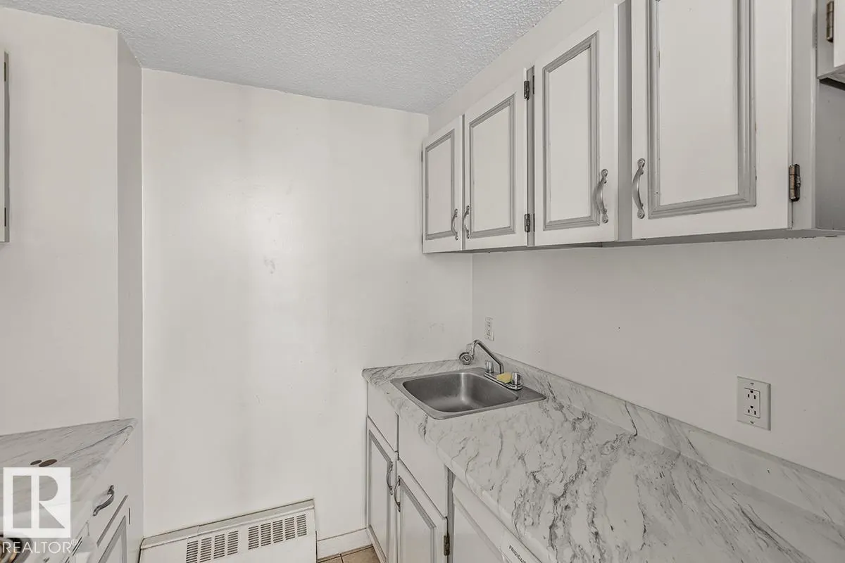 #411 12831 66 ST NW