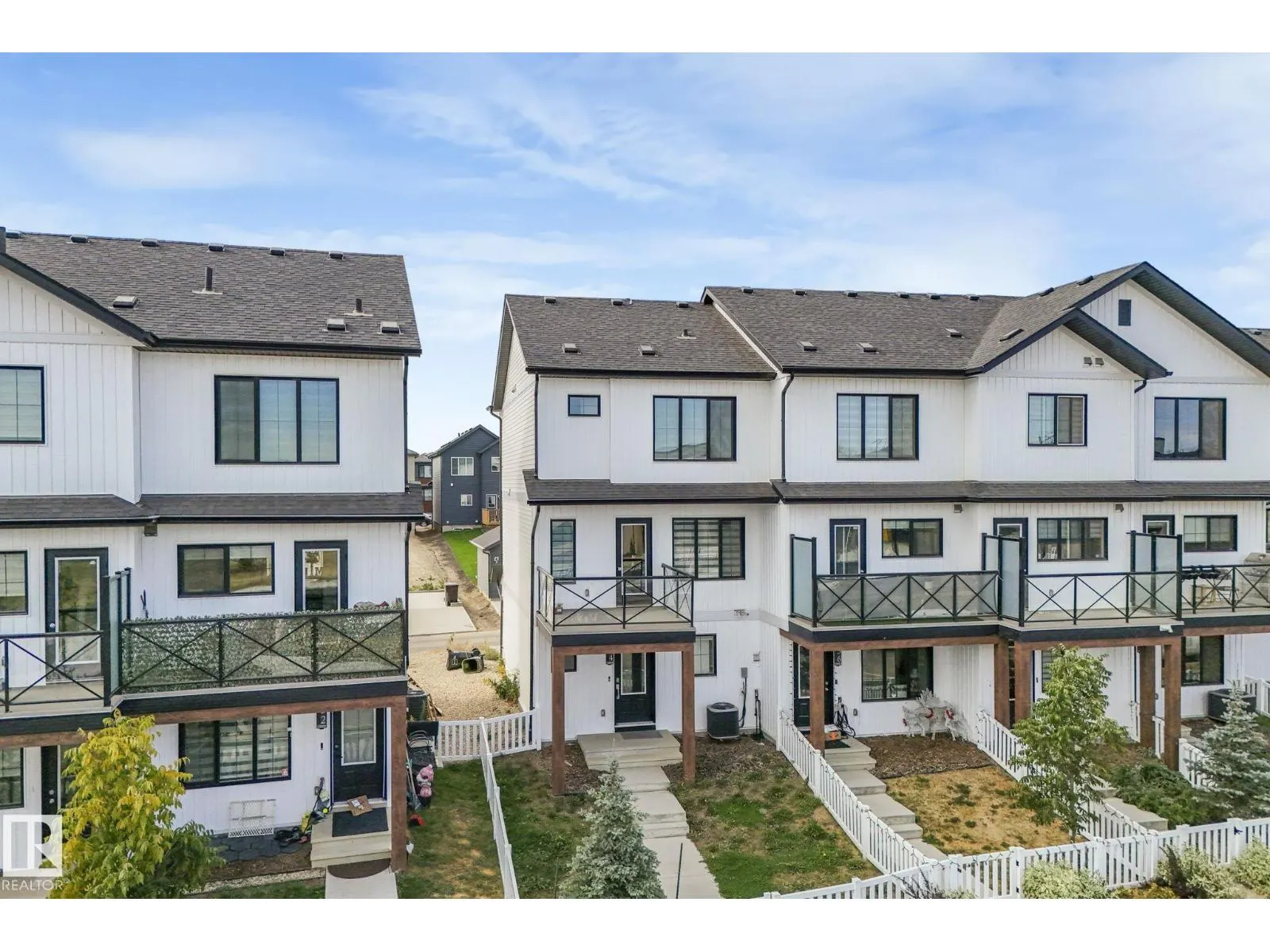 134 SECORD DR NW