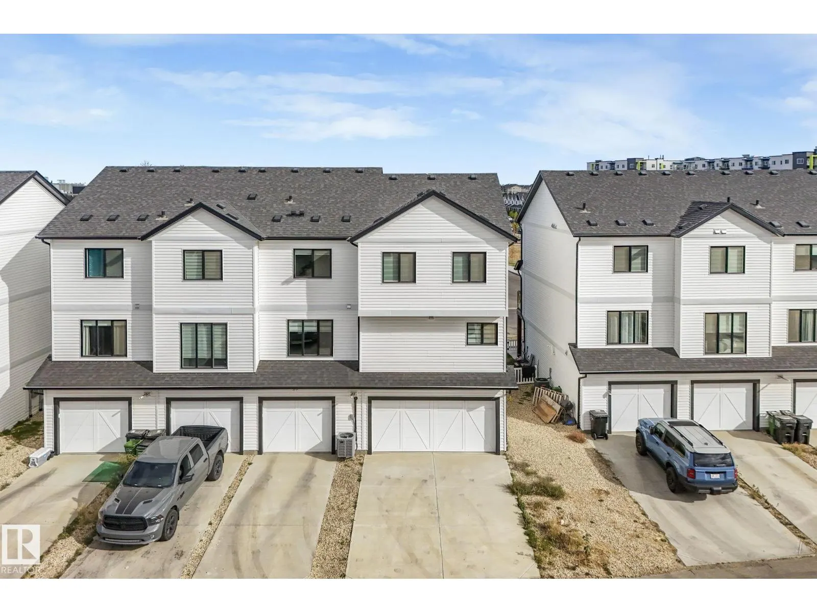 134 SECORD DR NW