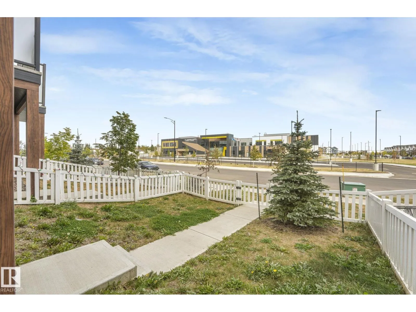 134 SECORD DR NW
