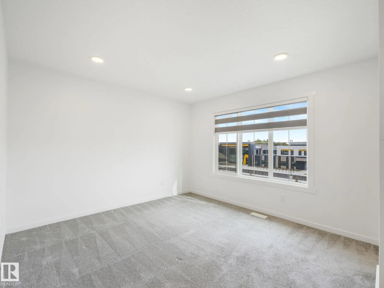 134 SECORD DR NW