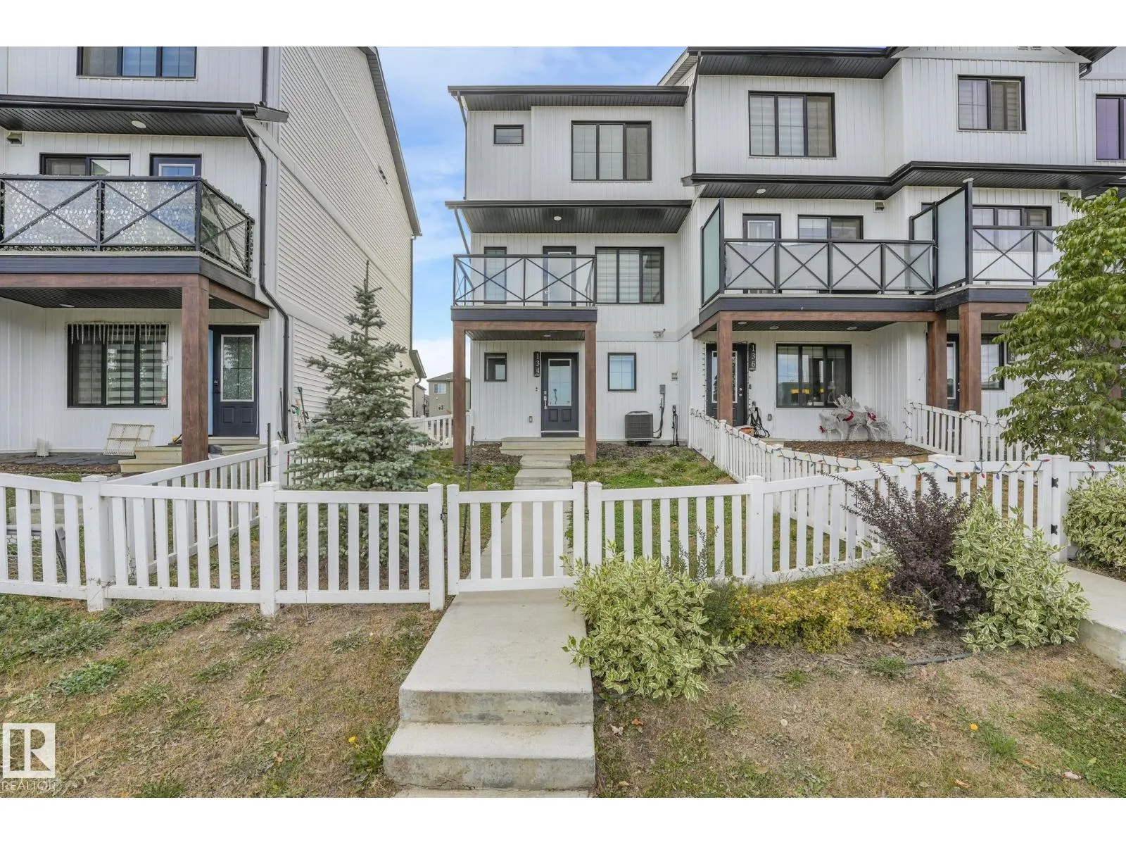 134 SECORD DR NW