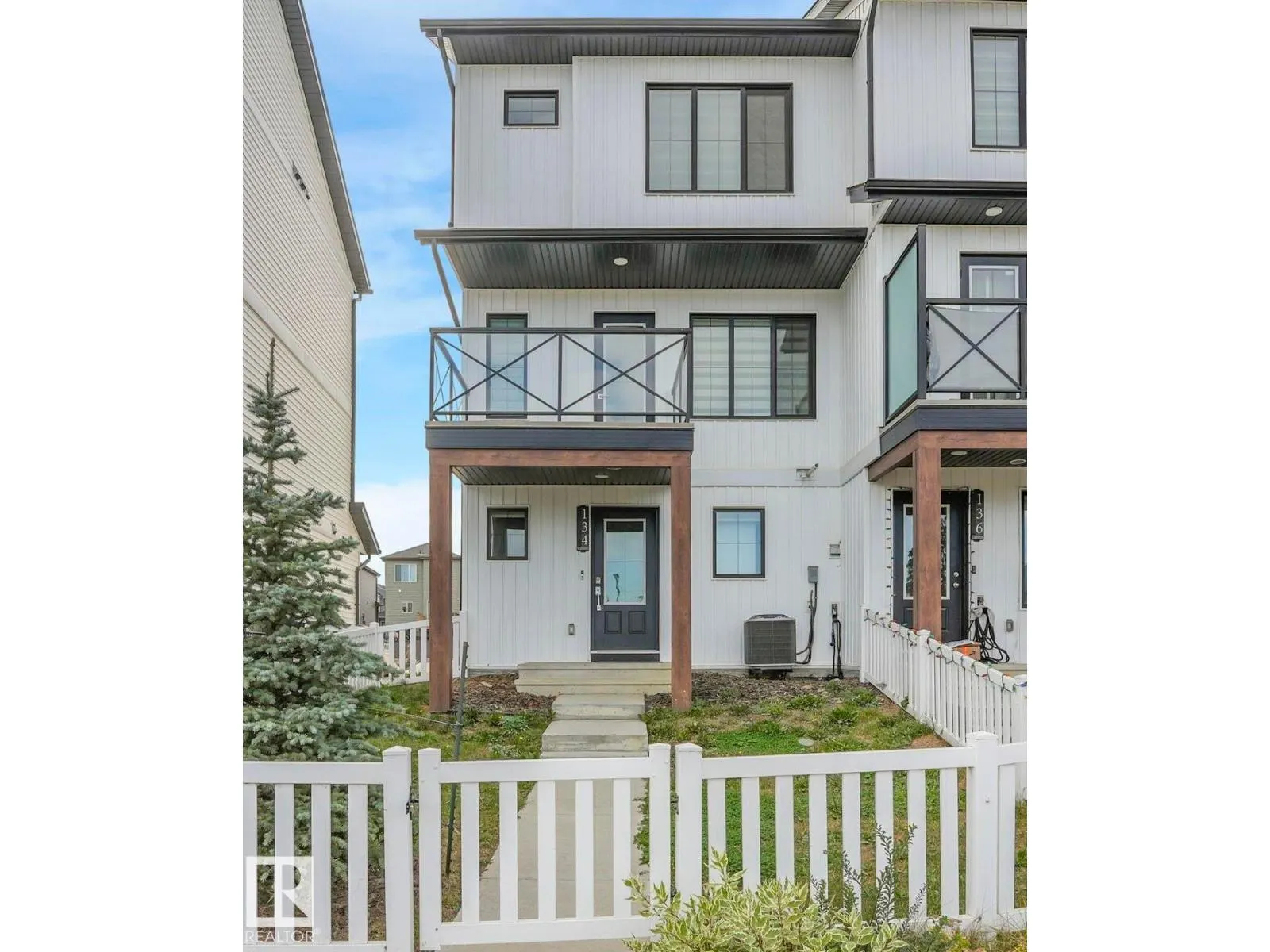 134 SECORD DR NW