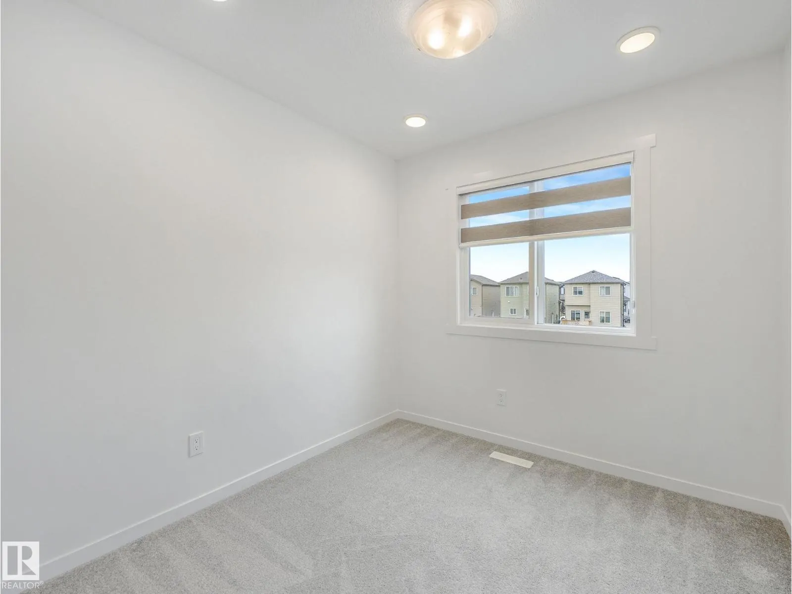 134 SECORD DR NW