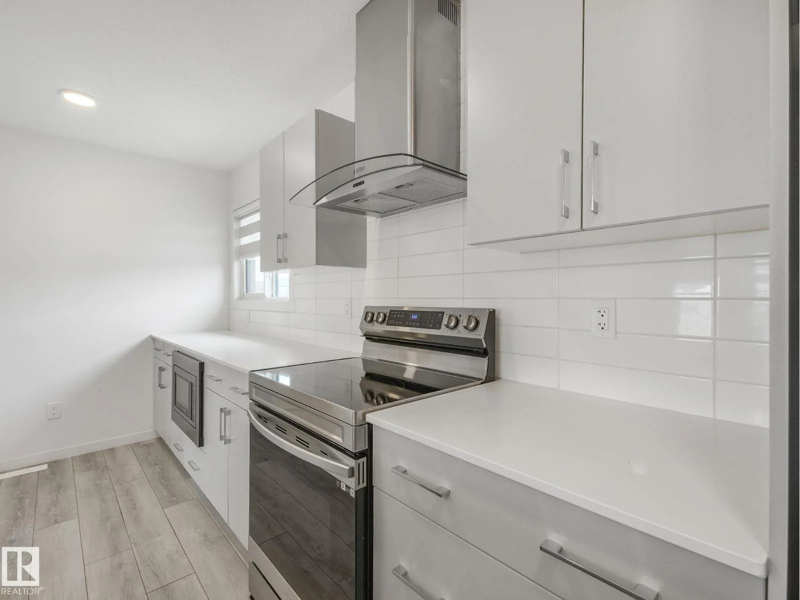 134 SECORD DR NW