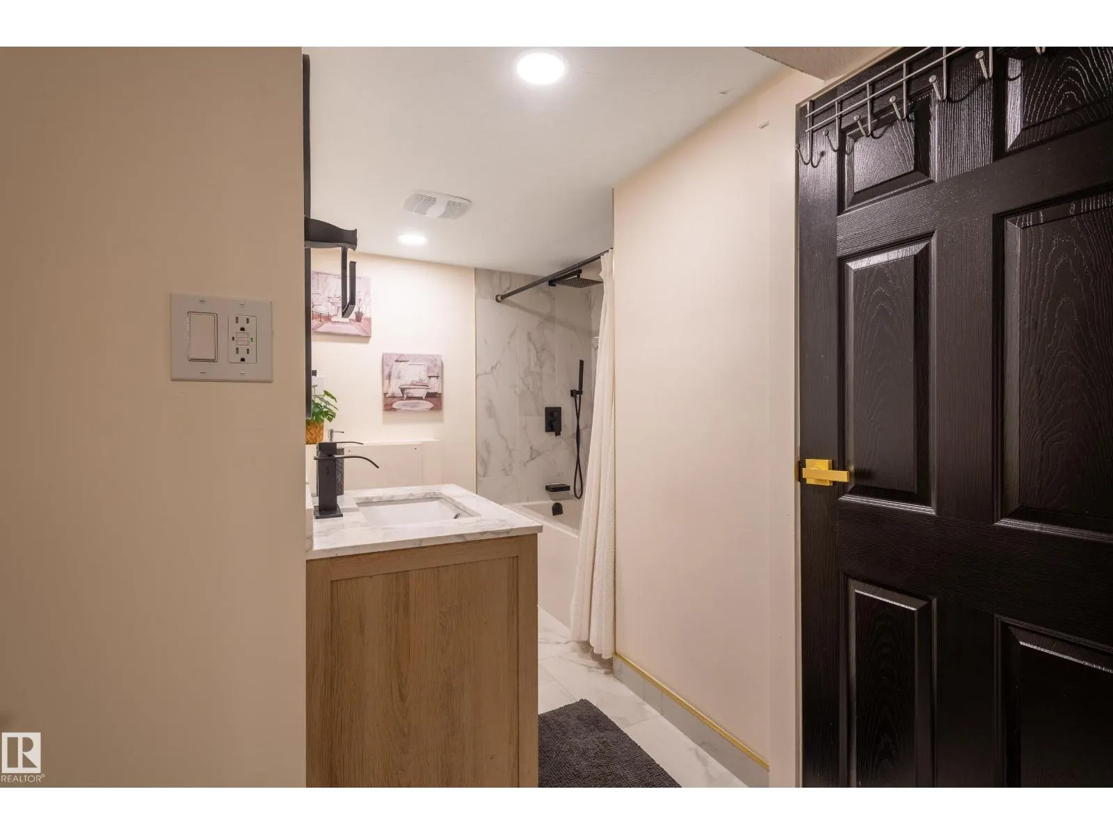 17327 106 ST NW