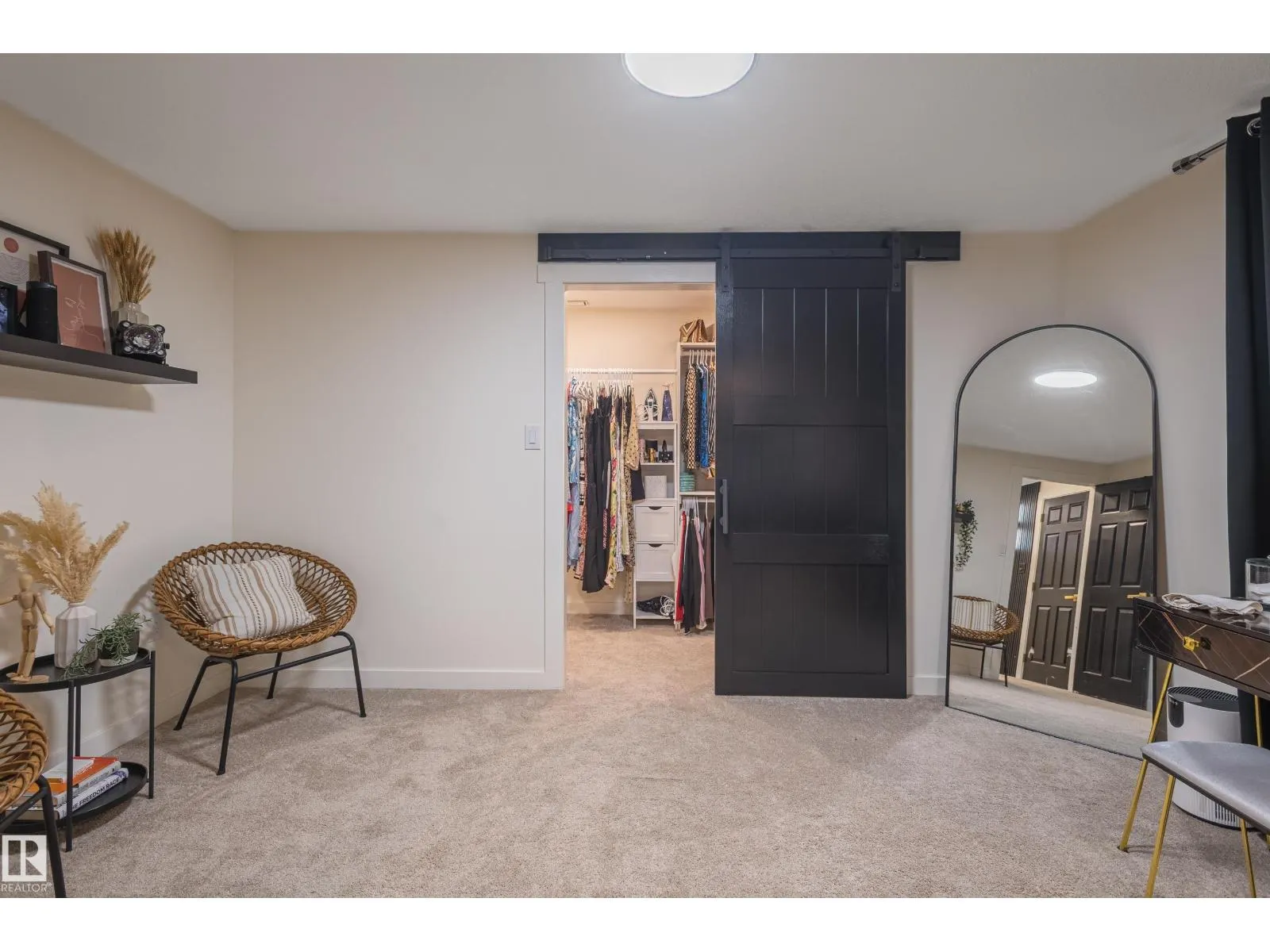 17327 106 ST NW