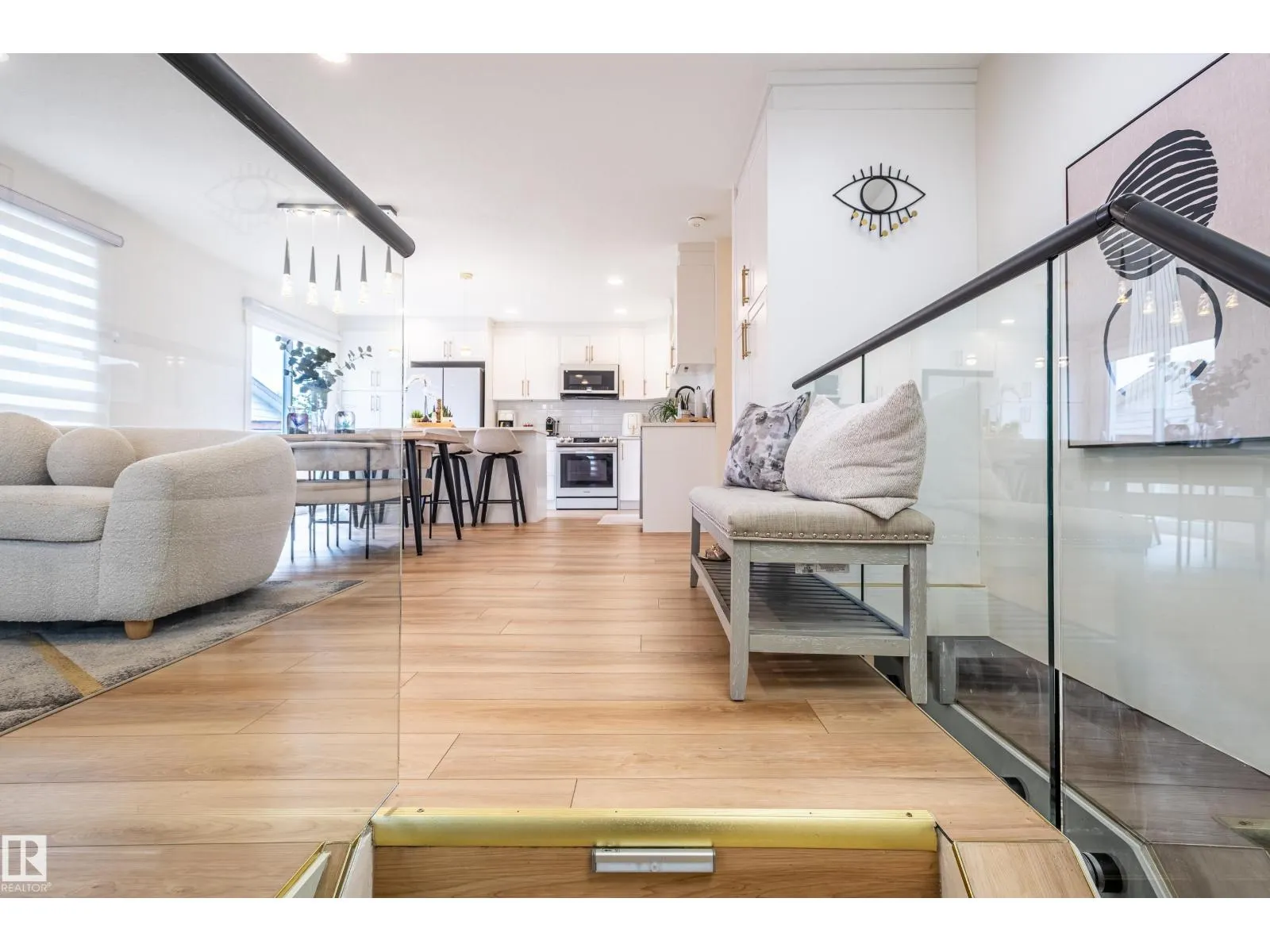 17327 106 ST NW