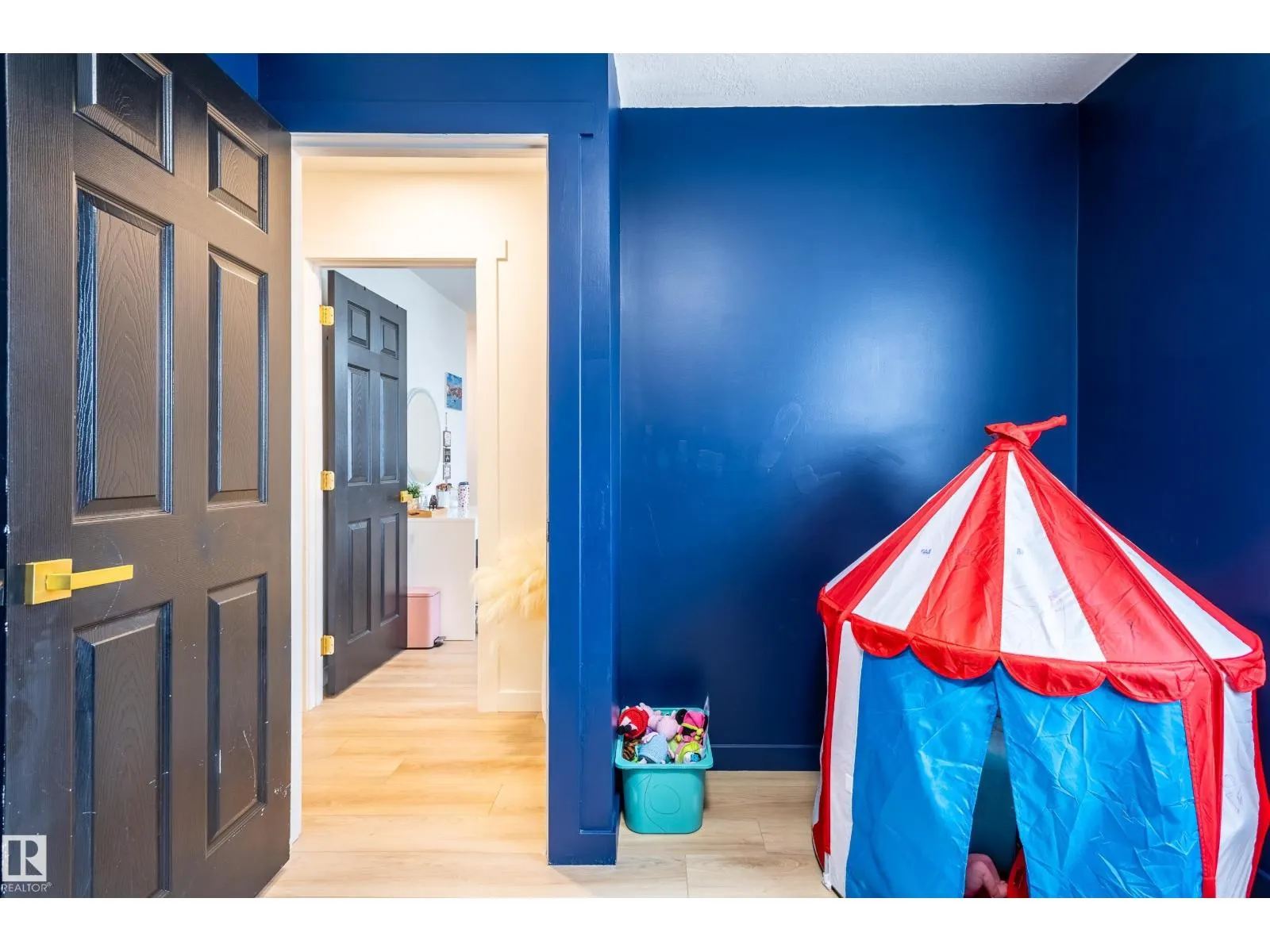 17327 106 ST NW