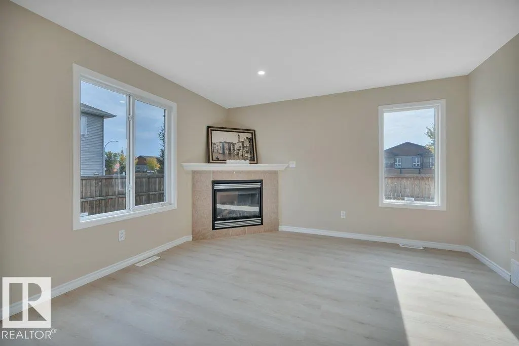 300 GRAYWOOD ME