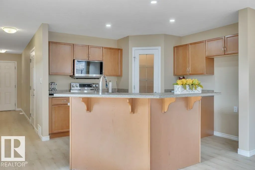 300 GRAYWOOD ME