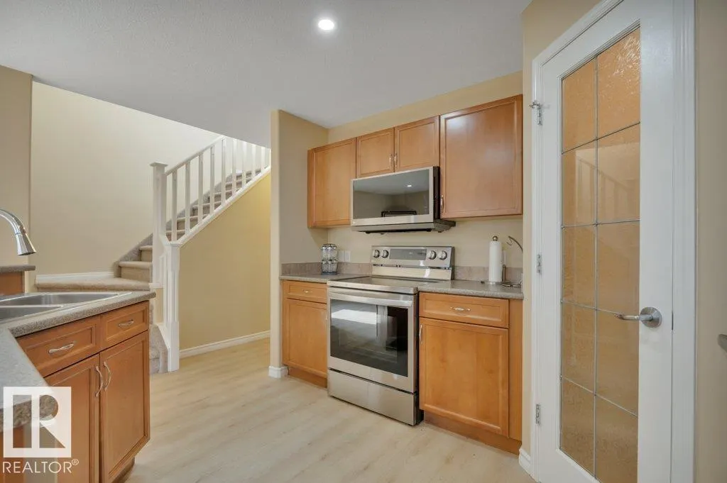 300 GRAYWOOD ME