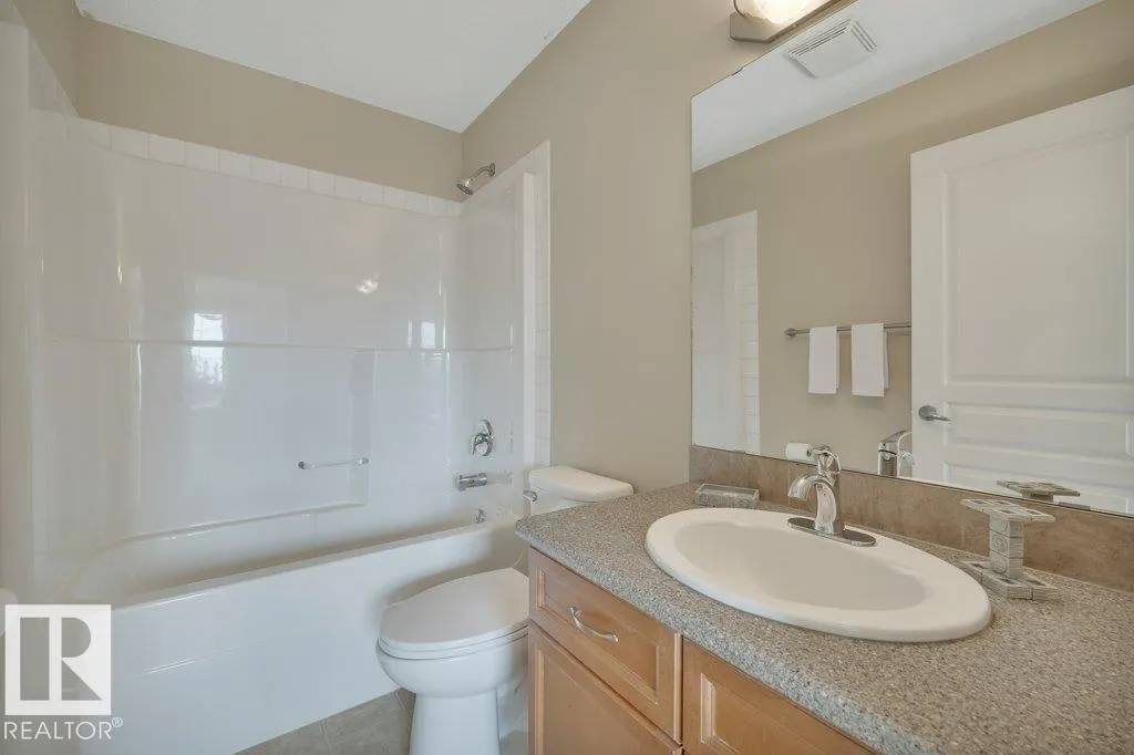 300 GRAYWOOD ME