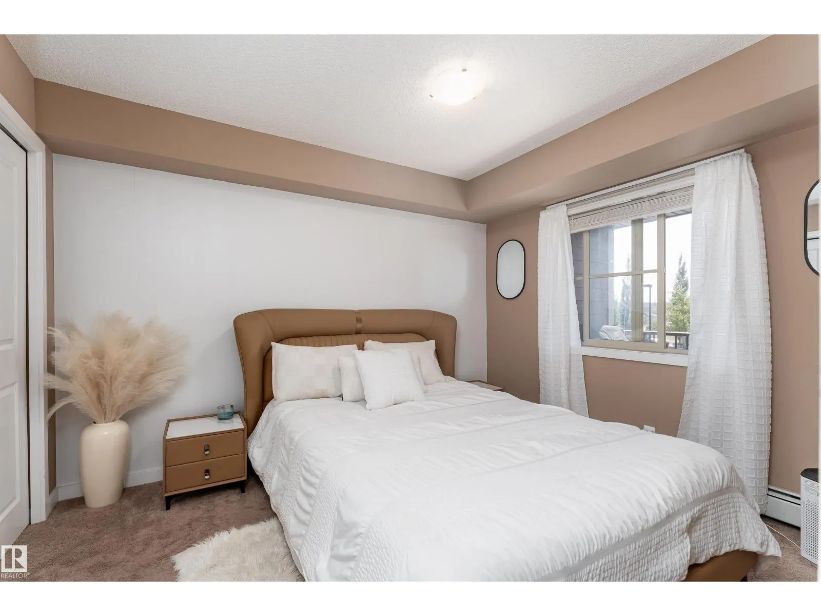 #211 107 WATT CM SW