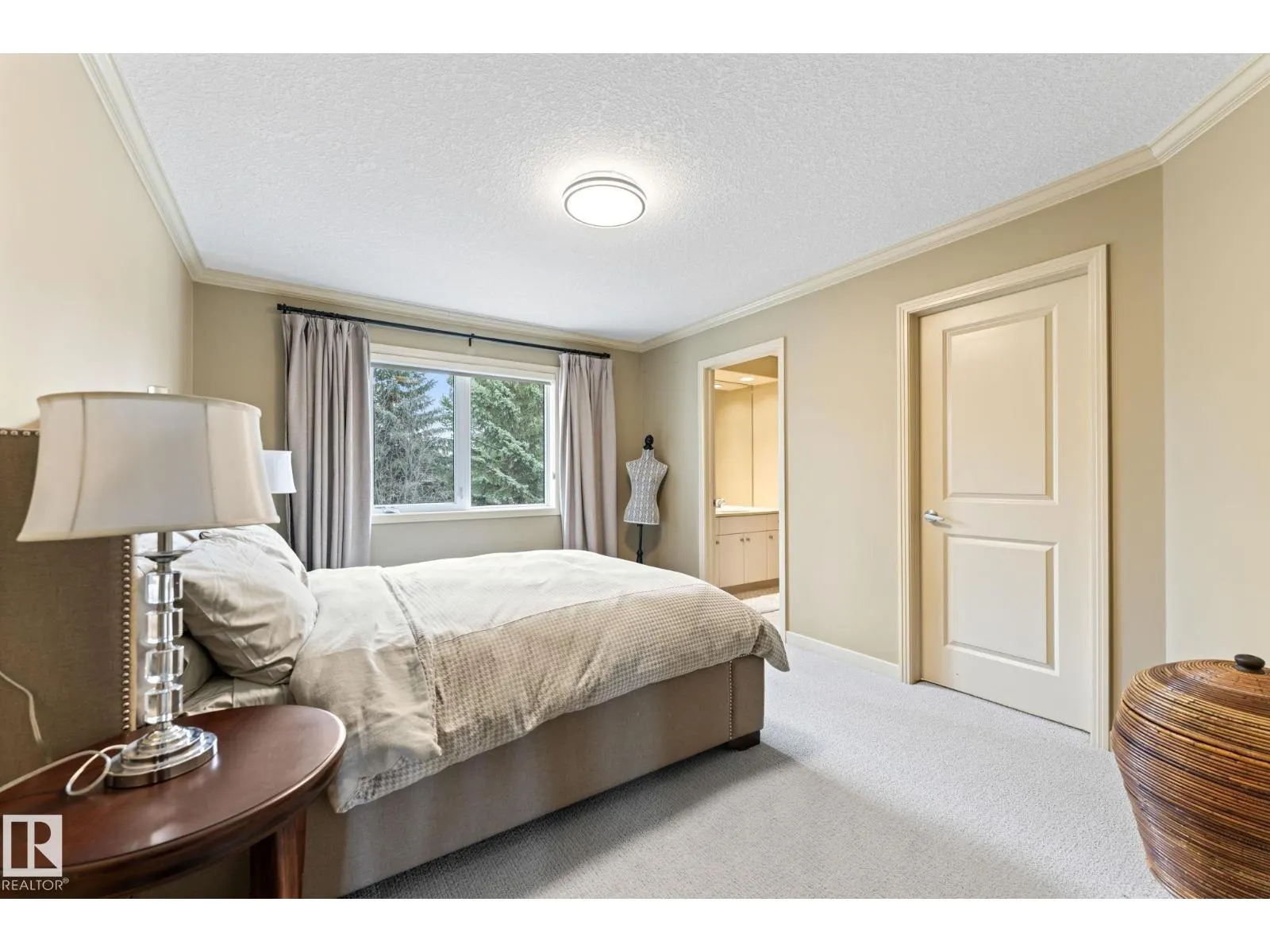 473 HEFFERNAN DR NW